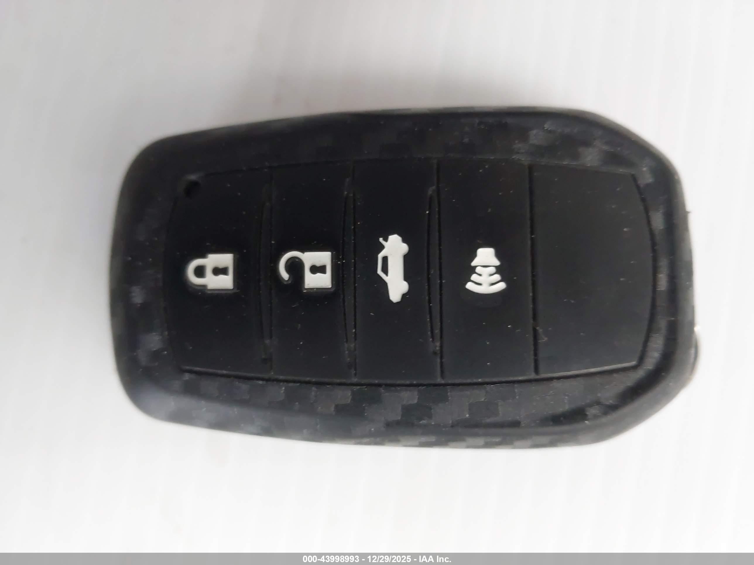 TOYOTA GRAND image 11
