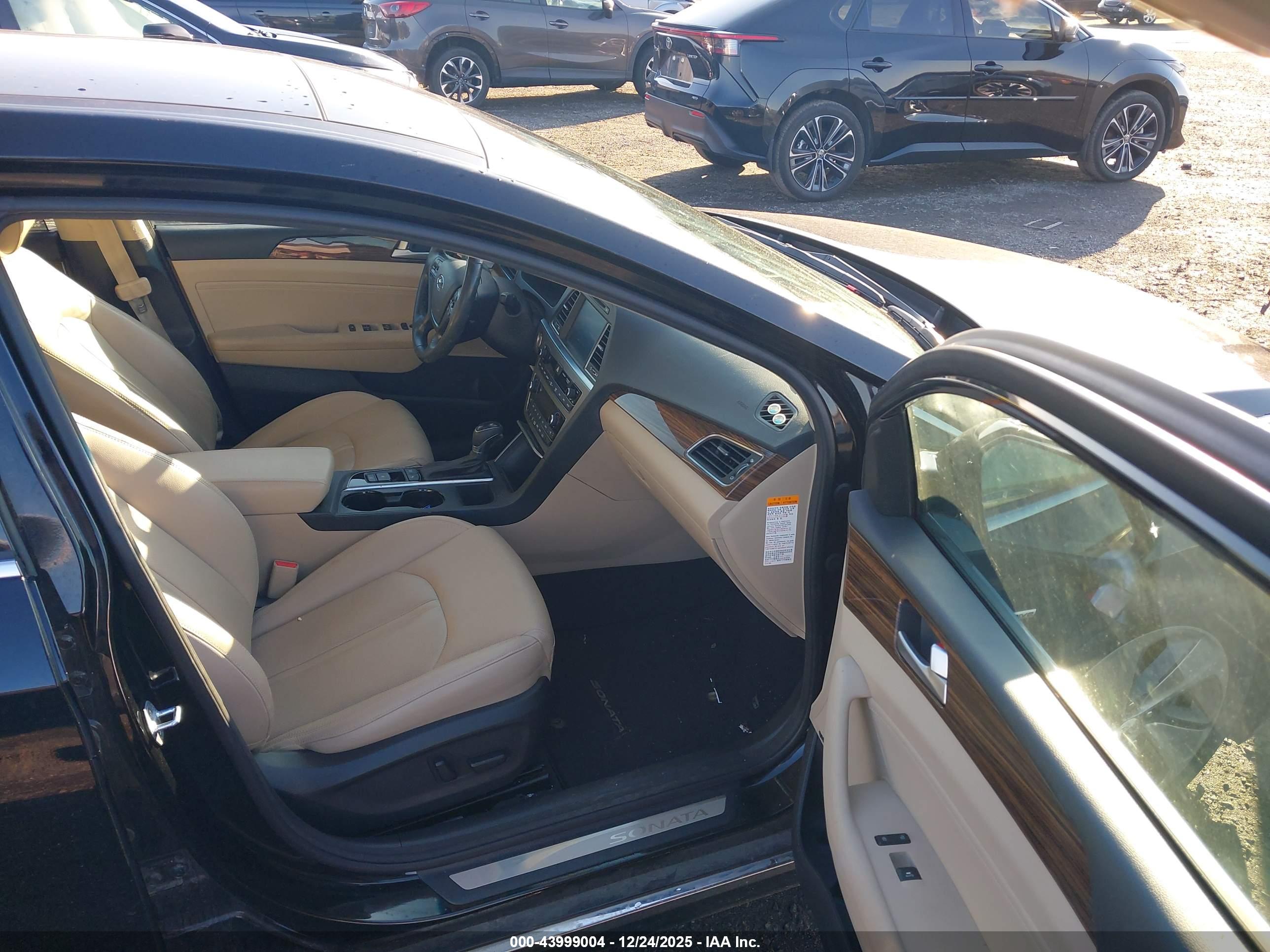 HYUNDAI SONATA image 5