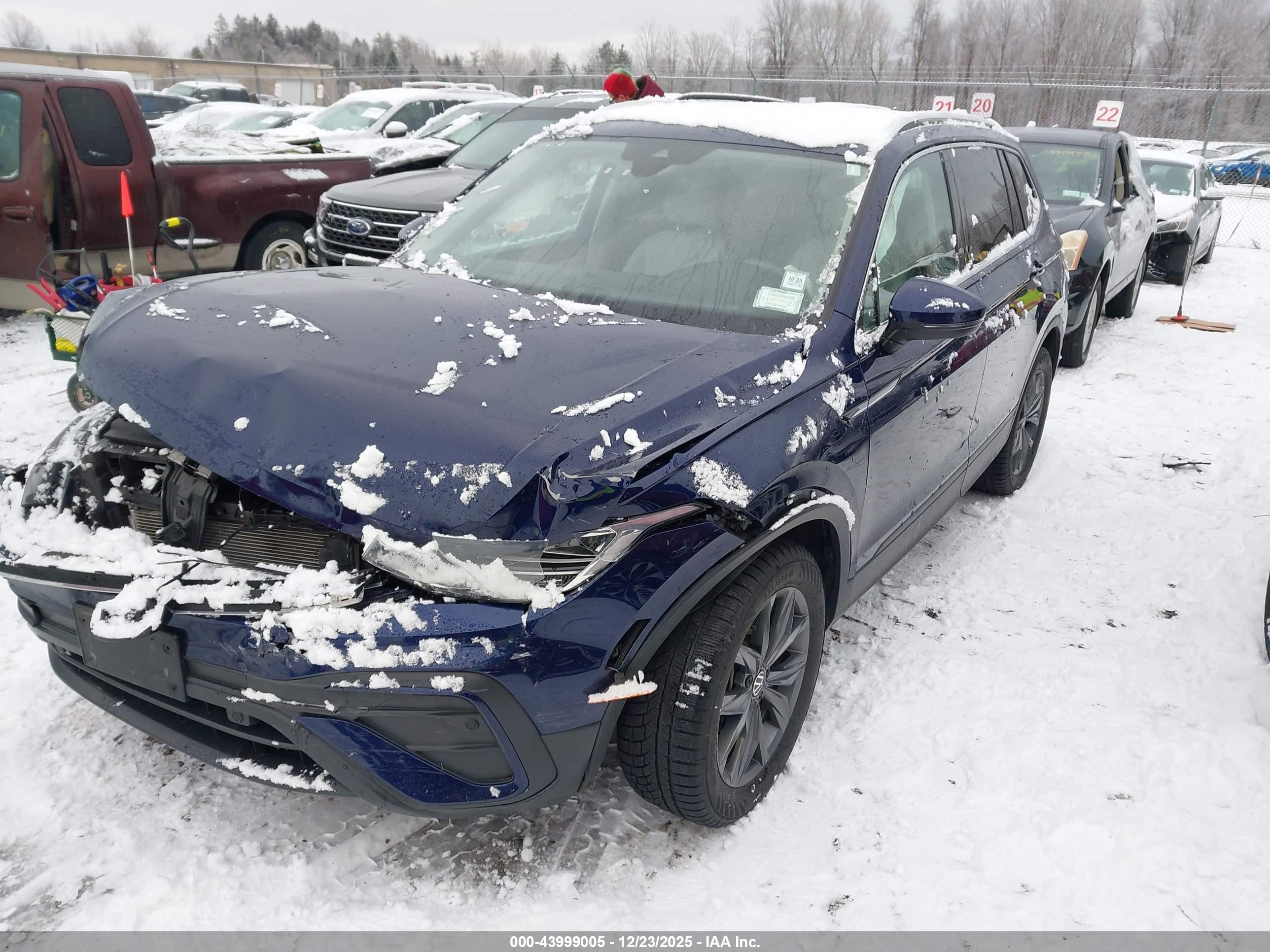 VOLKSWAGEN TIGUAN image 2