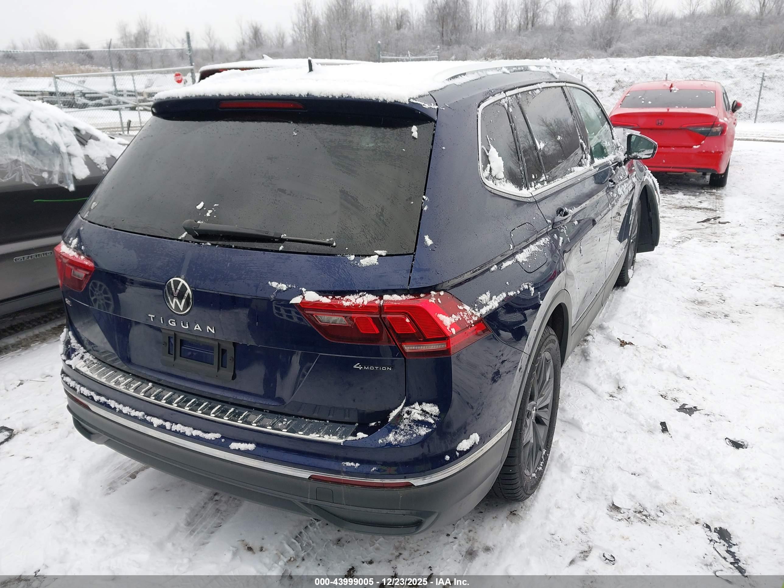 VOLKSWAGEN TIGUAN image 4