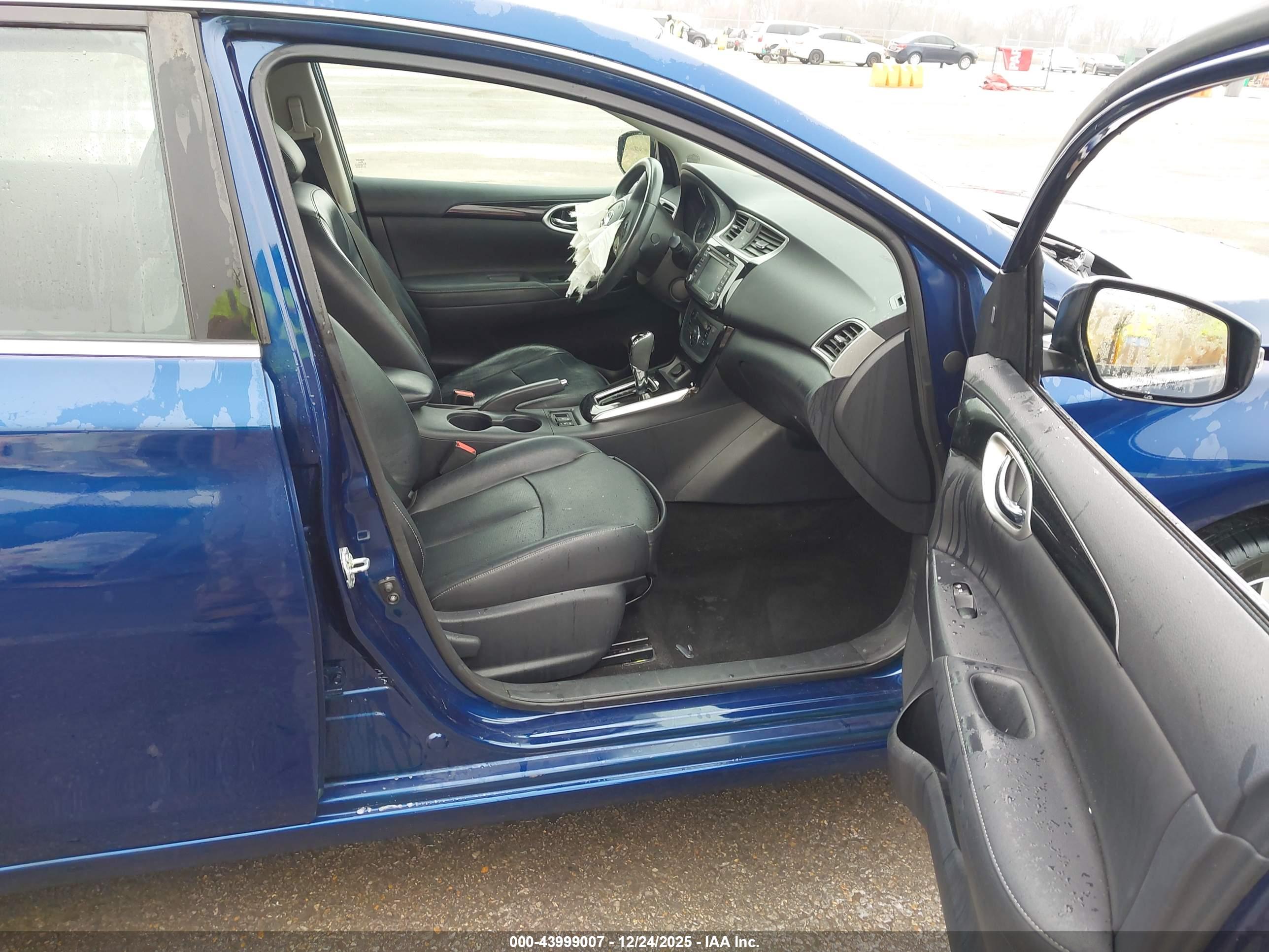 NISSAN SENTRA image 5