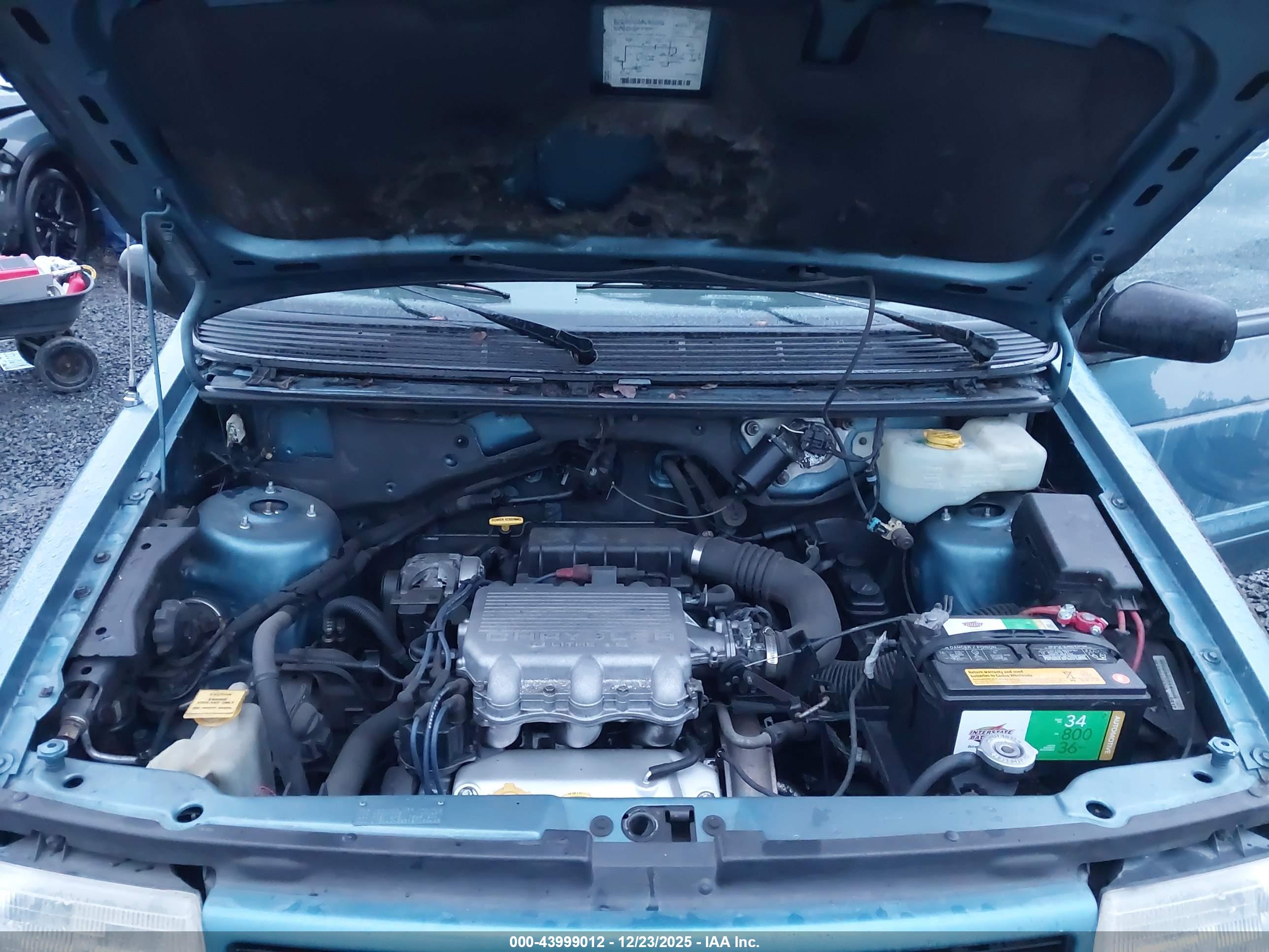 DODGE CARAVAN image 10
