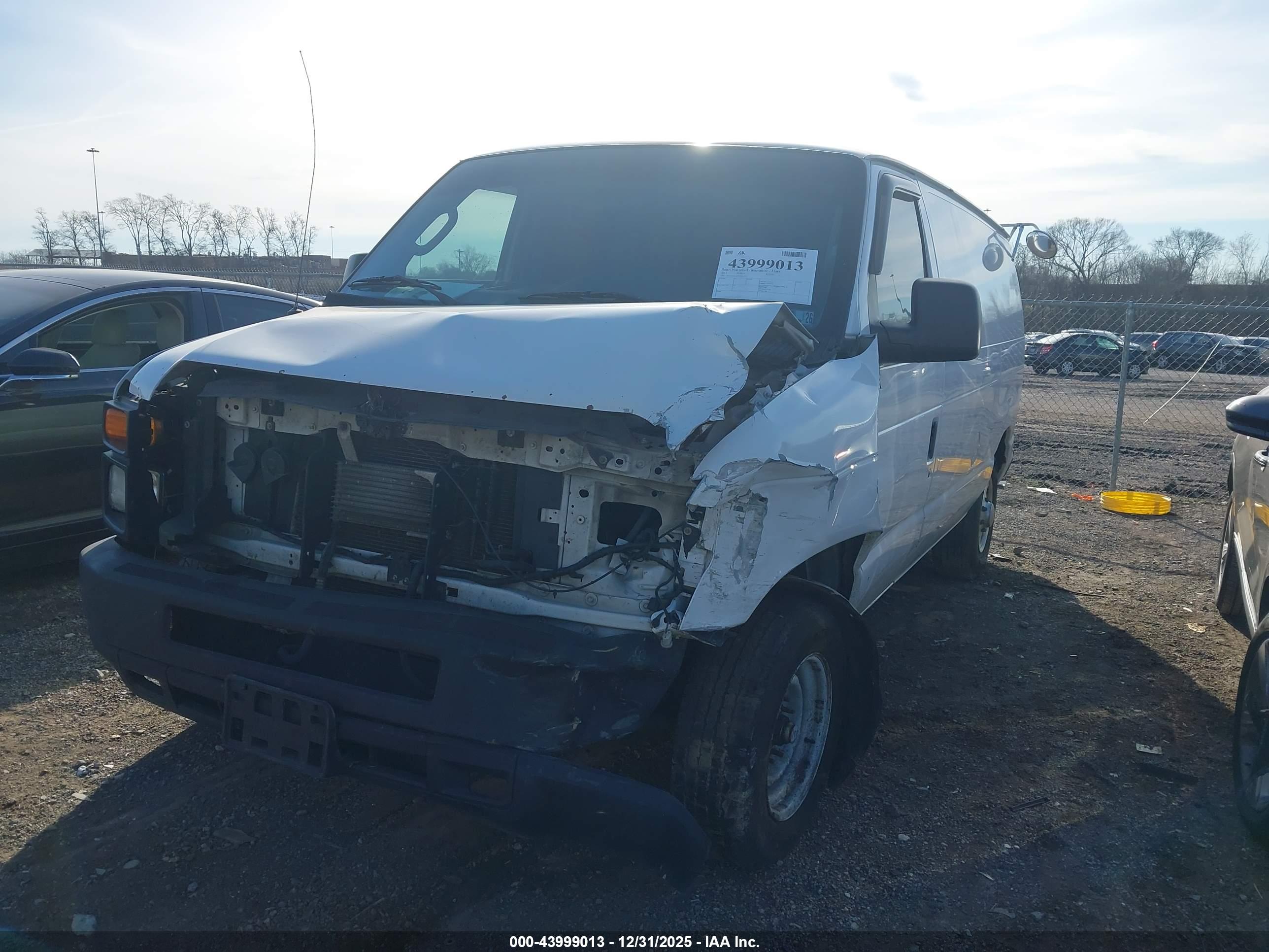 FORD E-250 image 6
