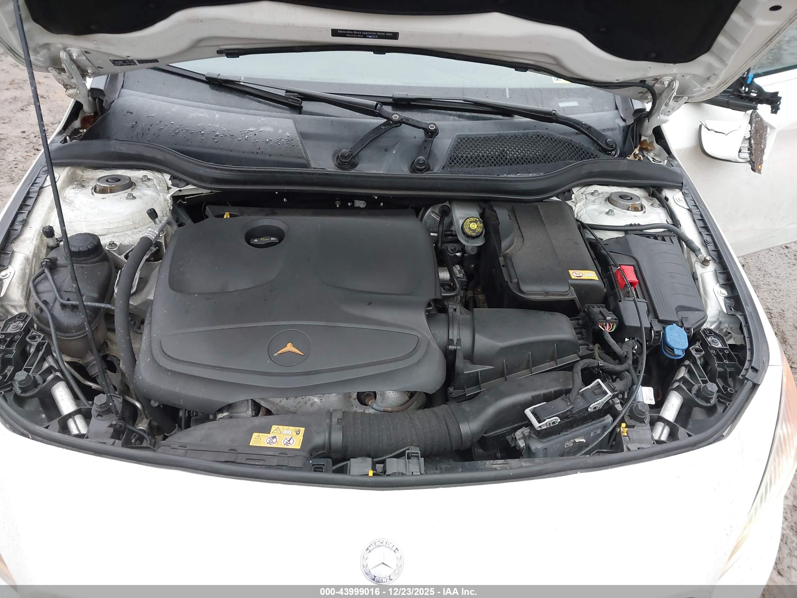 MERCEDES-BENZ CLA image 10