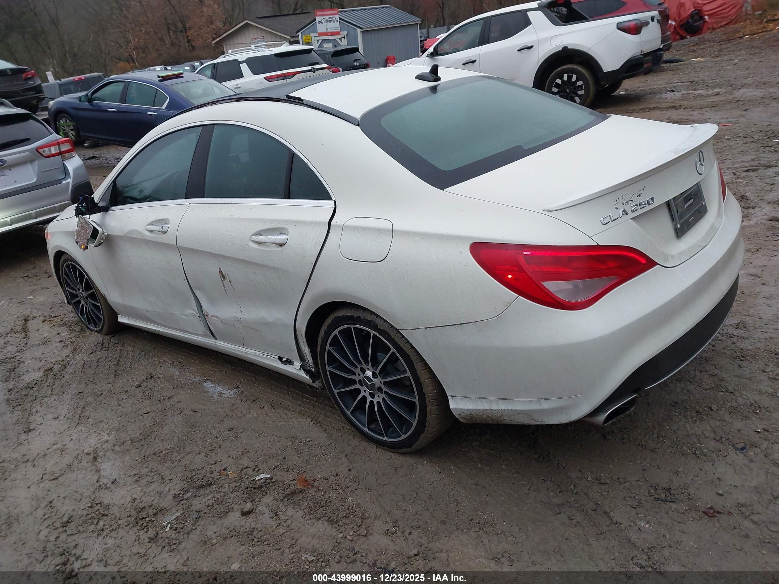 MERCEDES-BENZ CLA image 3