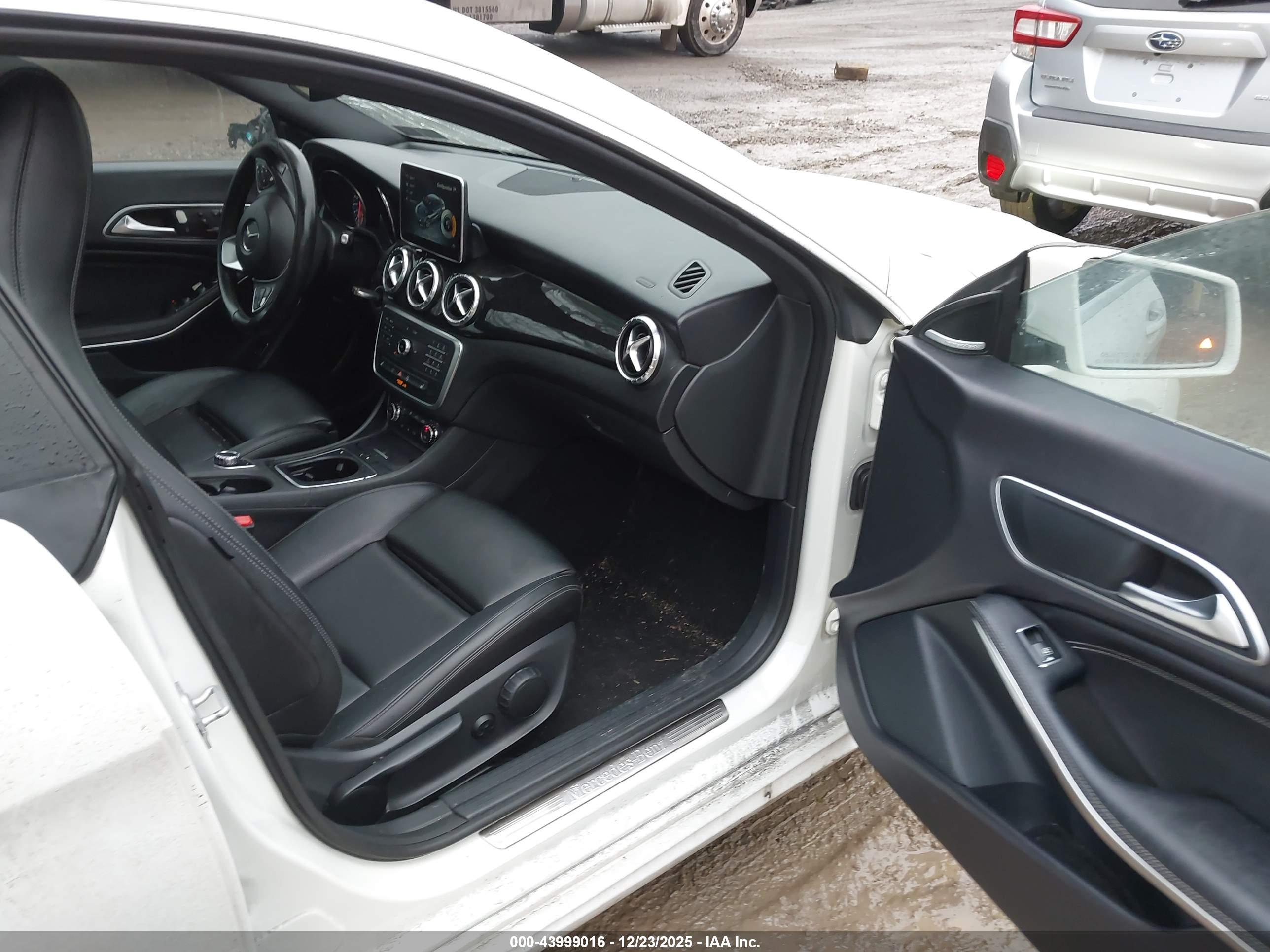 MERCEDES-BENZ CLA image 5