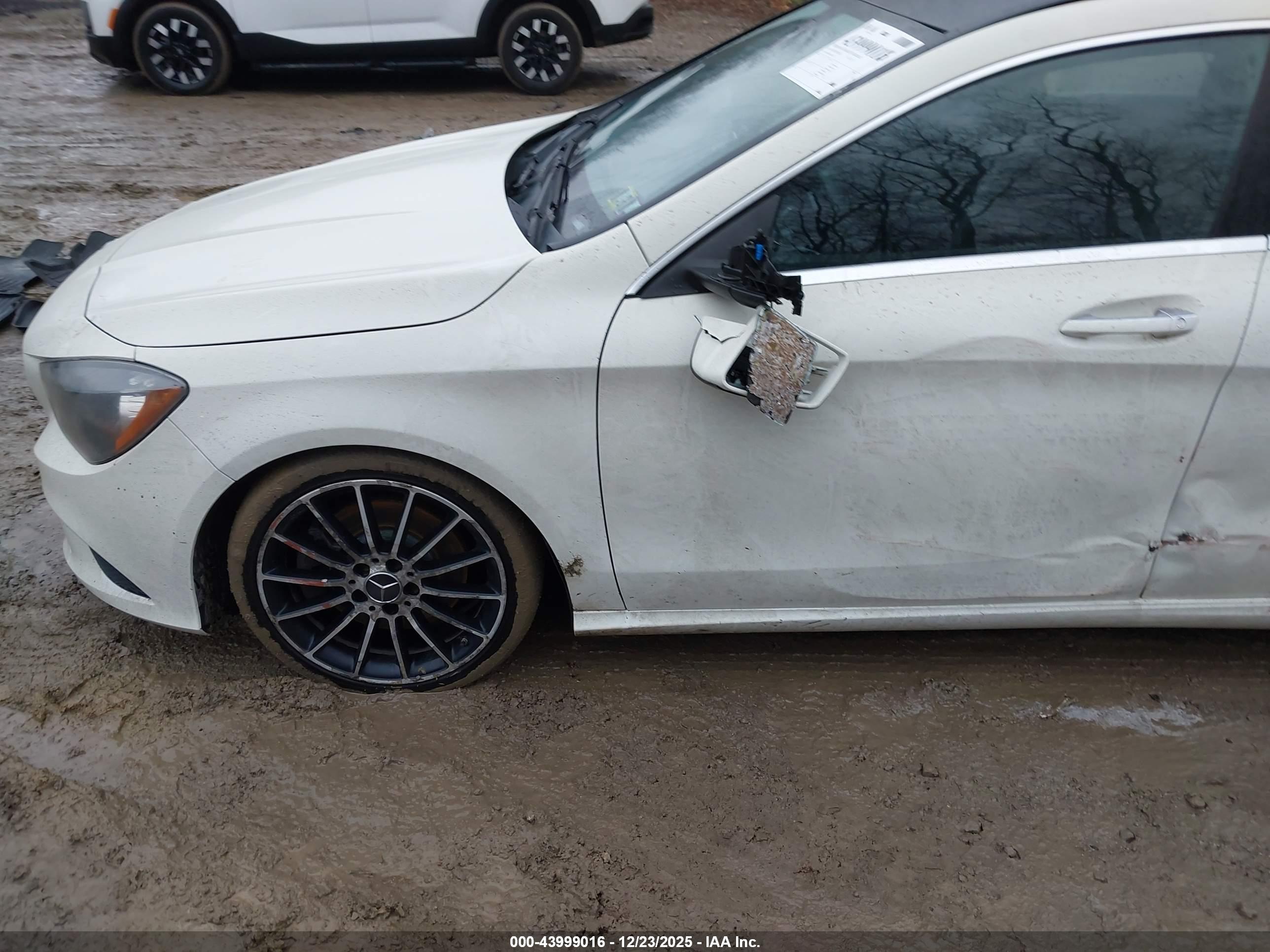 MERCEDES-BENZ CLA image 6