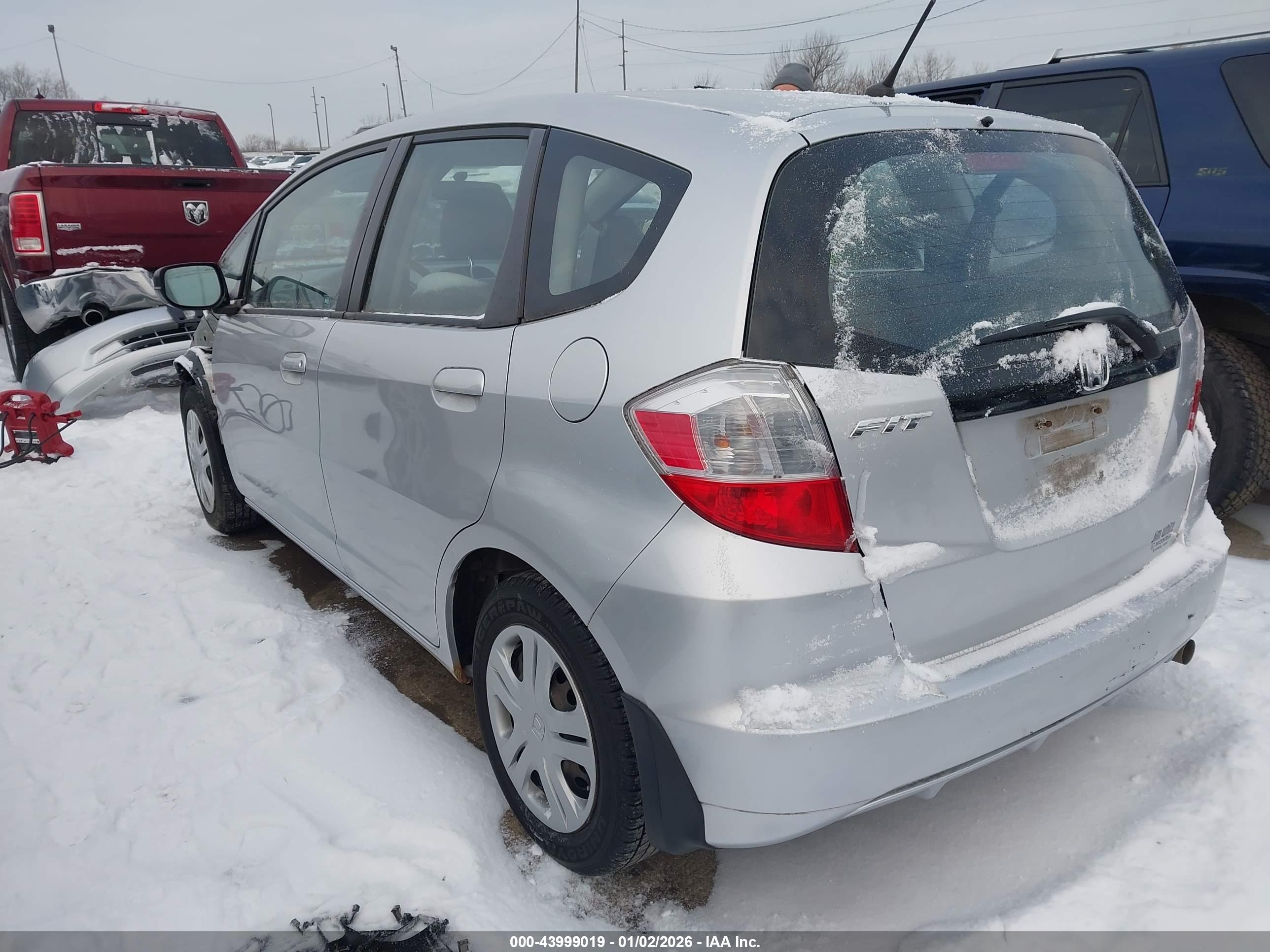 HONDA FIT image 3