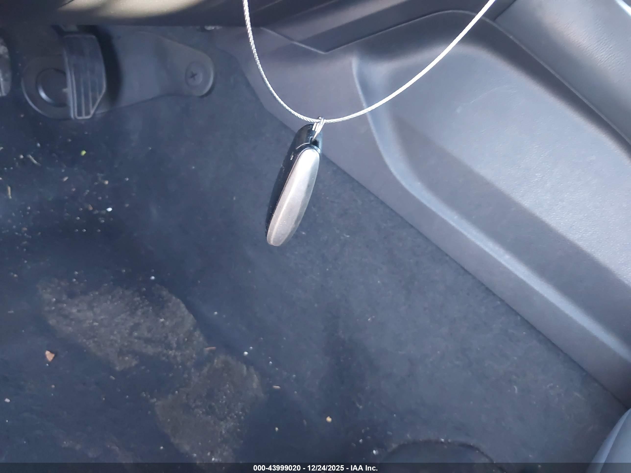 SUBARU OUTBACK image 11