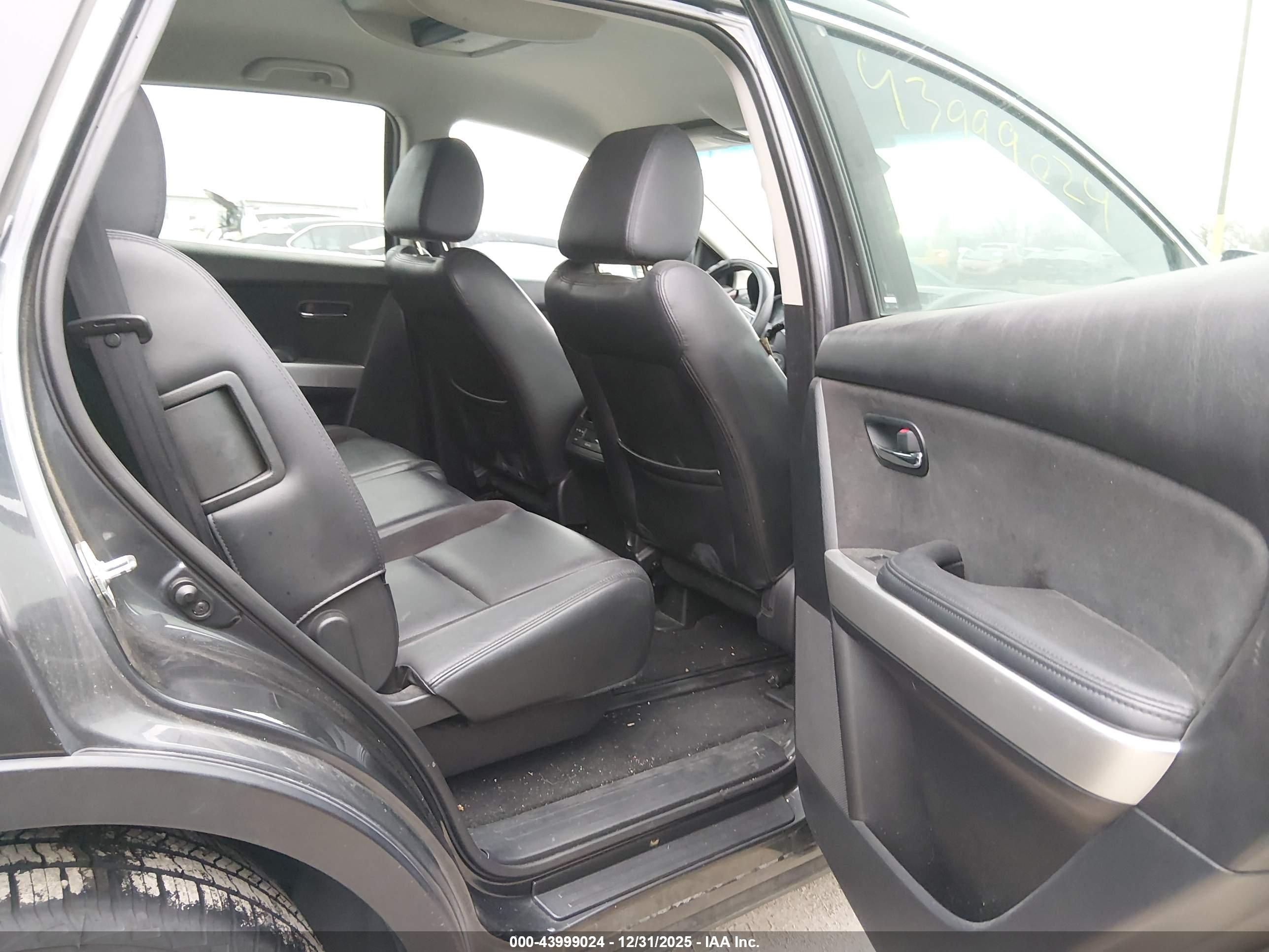 MAZDA CX-9 image 8