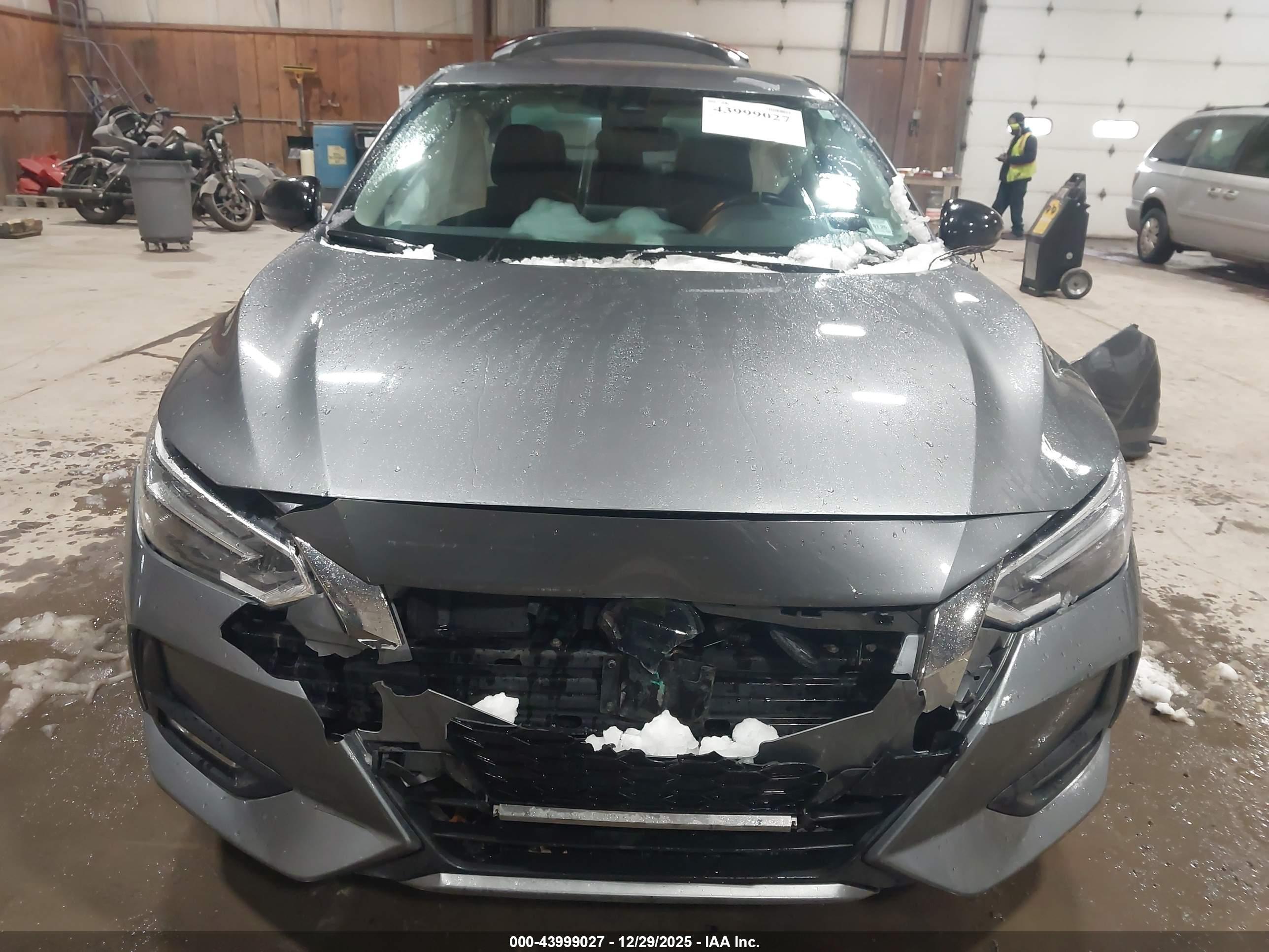 NISSAN SENTRA image 6
