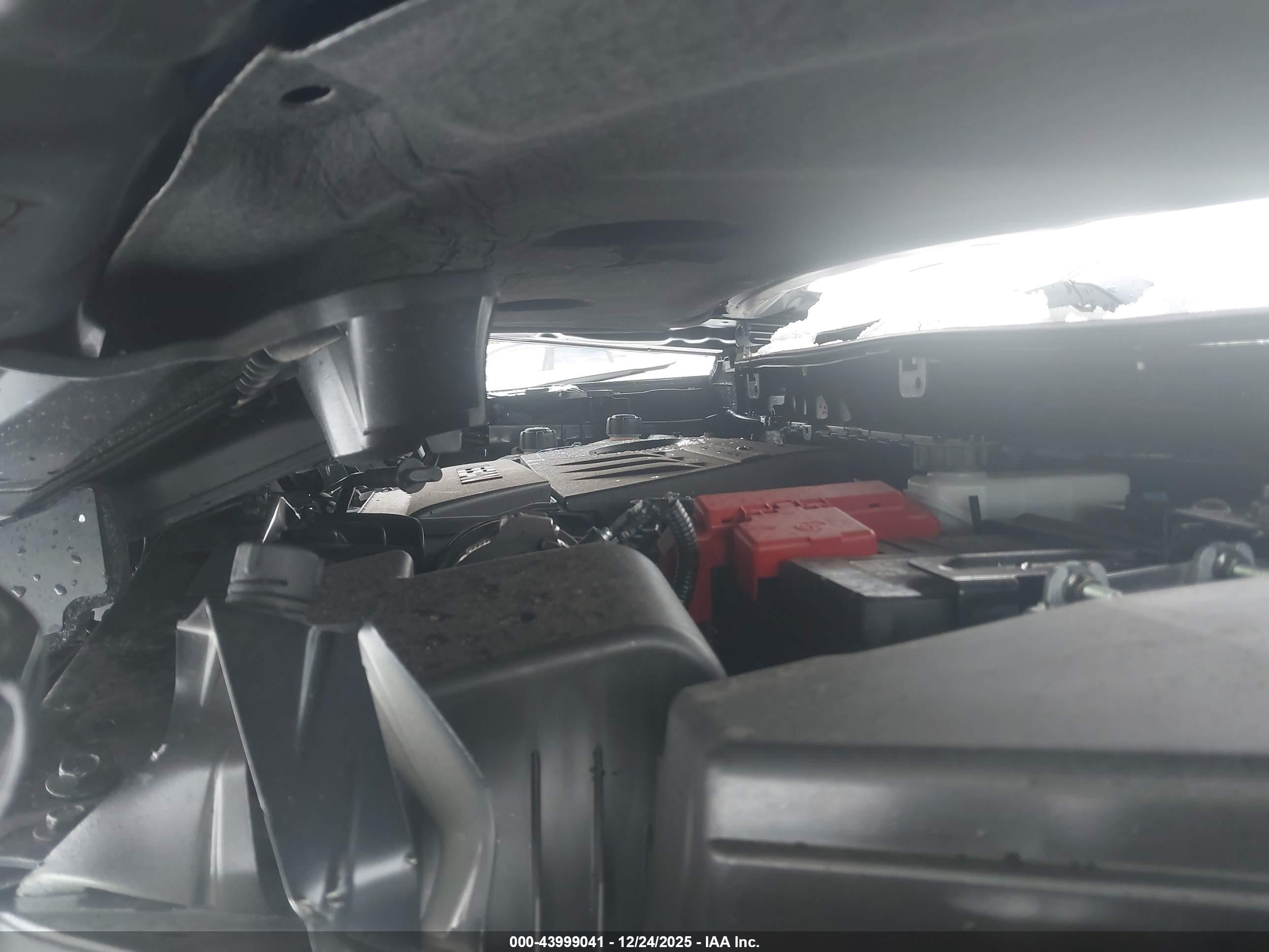 NISSAN ROGUE image 10