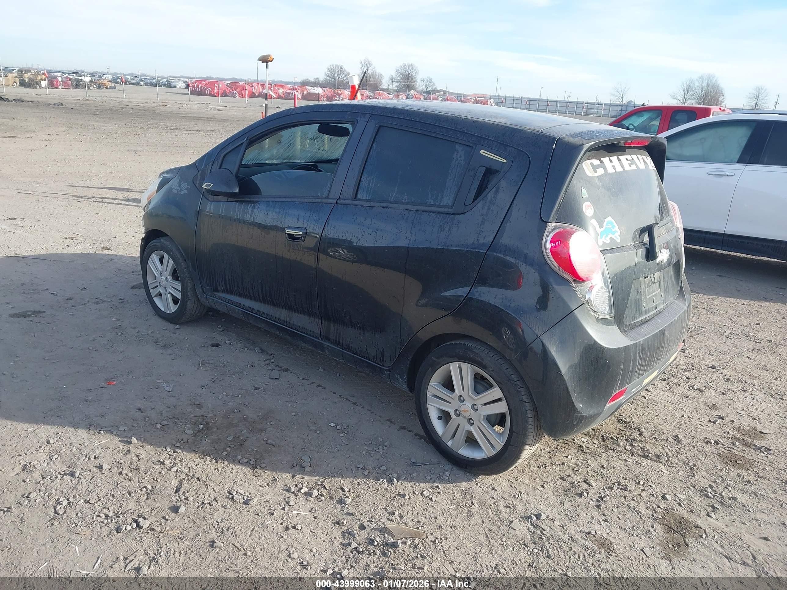CHEVROLET SPARK image 3