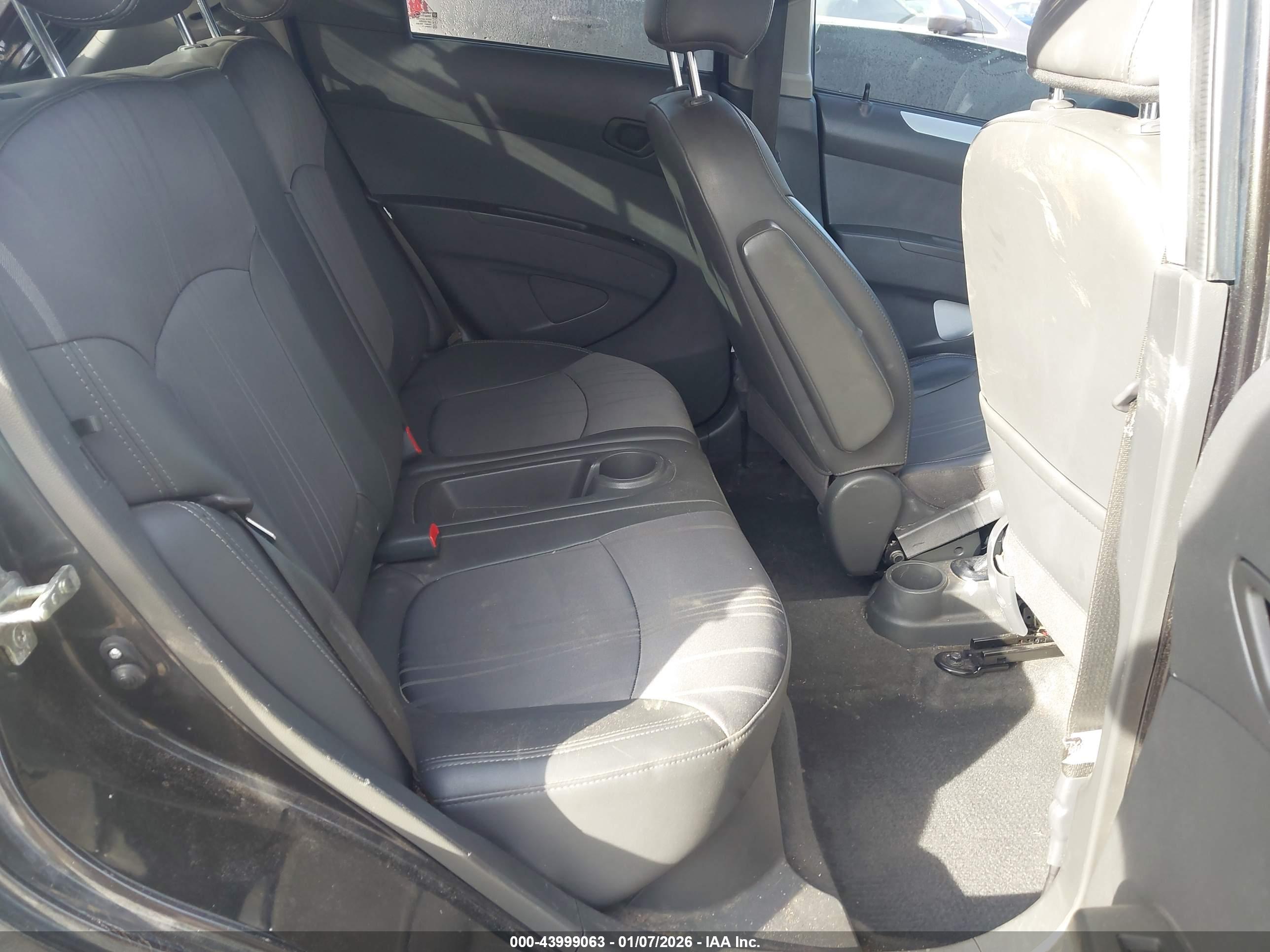 CHEVROLET SPARK image 8