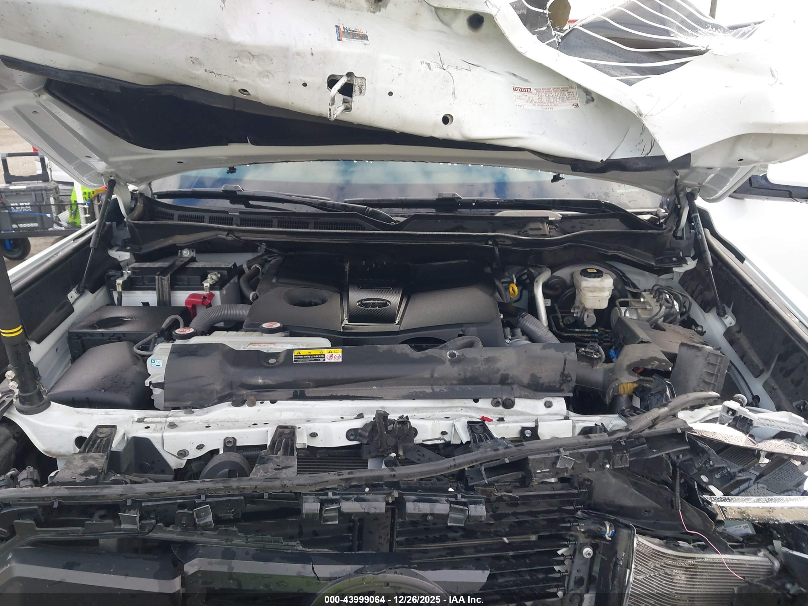 TOYOTA TUNDRA image 10