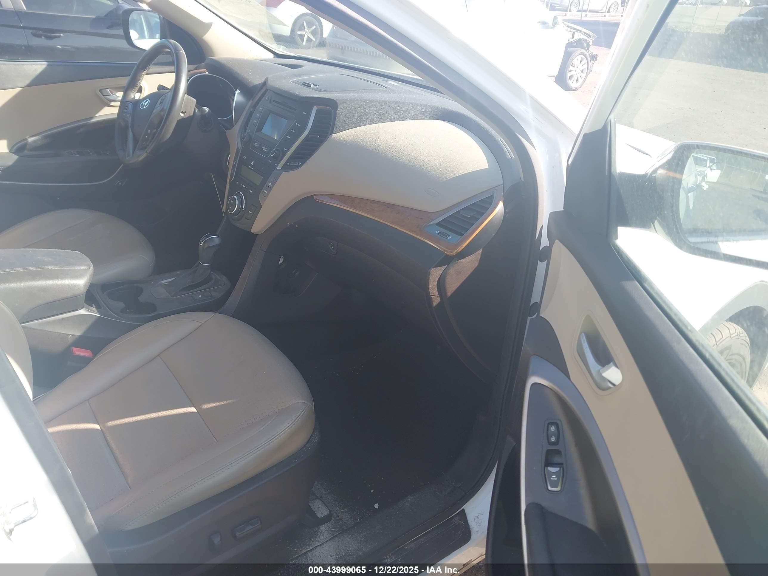 HYUNDAI SANTA image 5