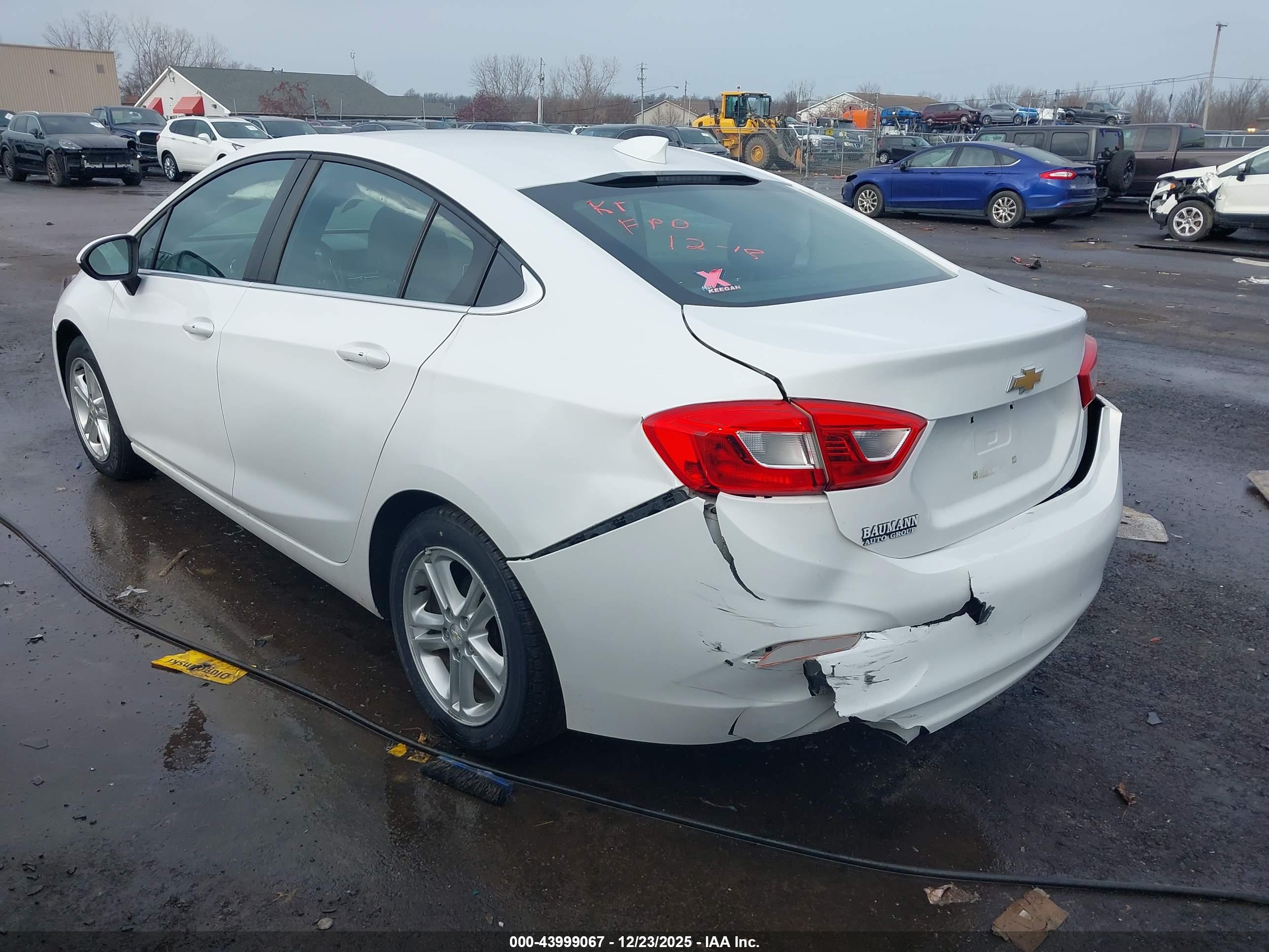 CHEVROLET CRUZE image 3