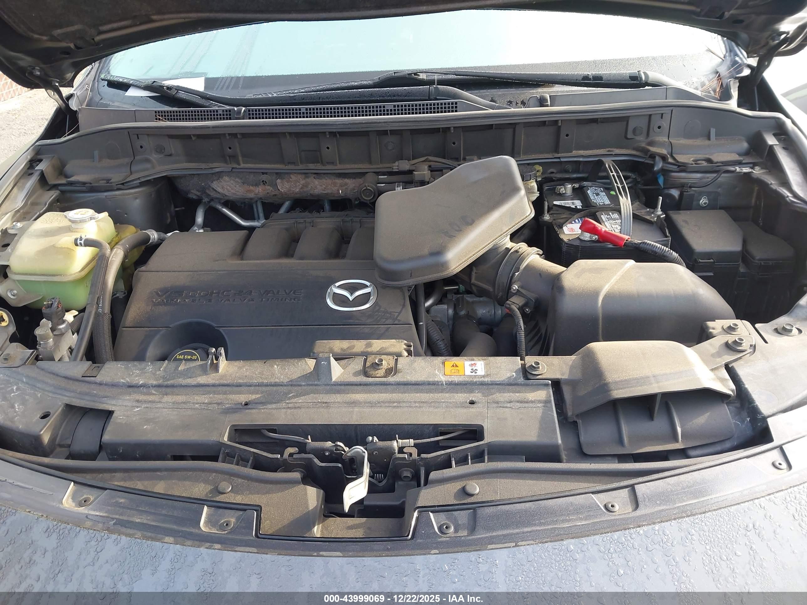 MAZDA CX-9 image 10