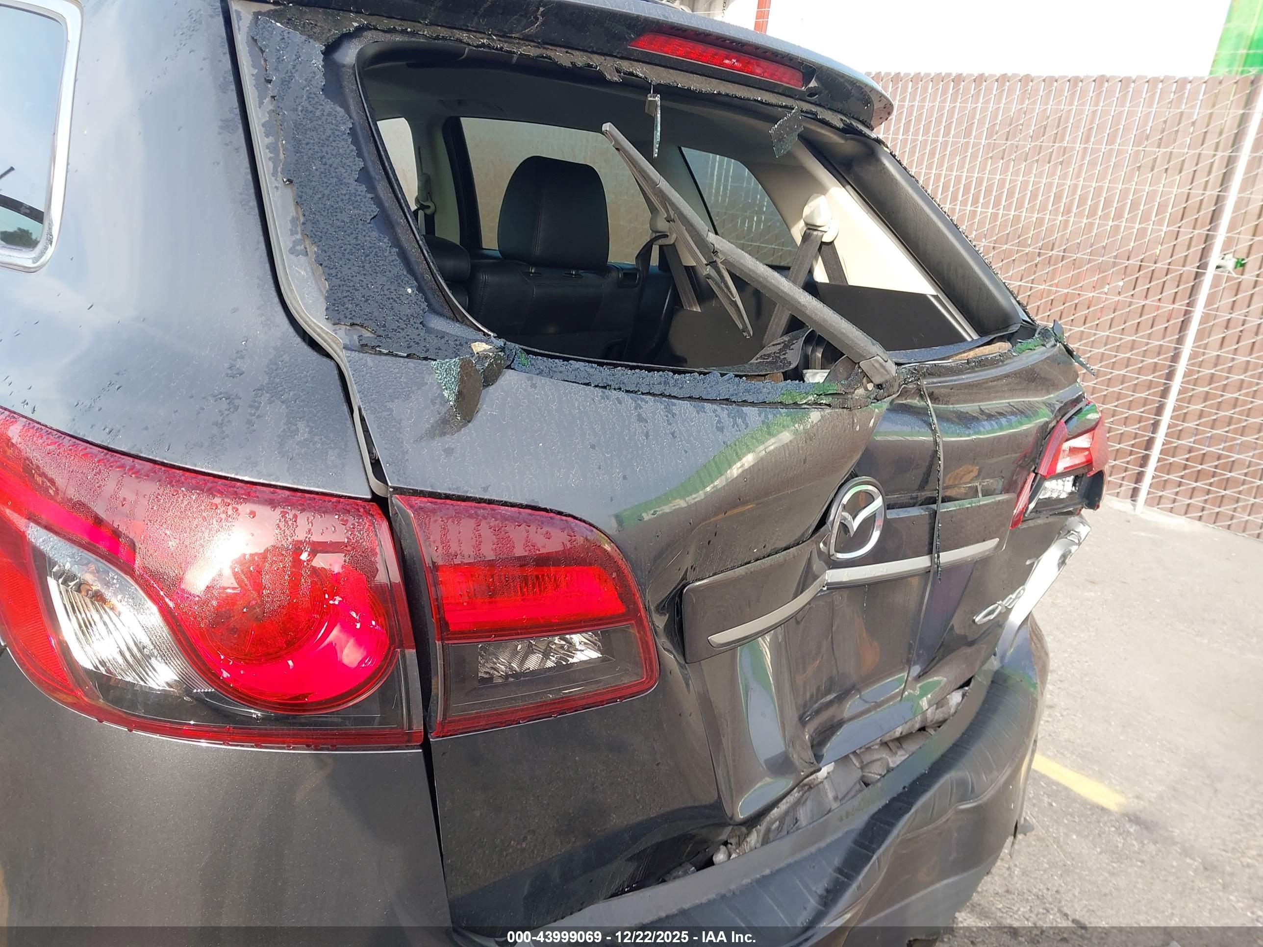 MAZDA CX-9 image 6