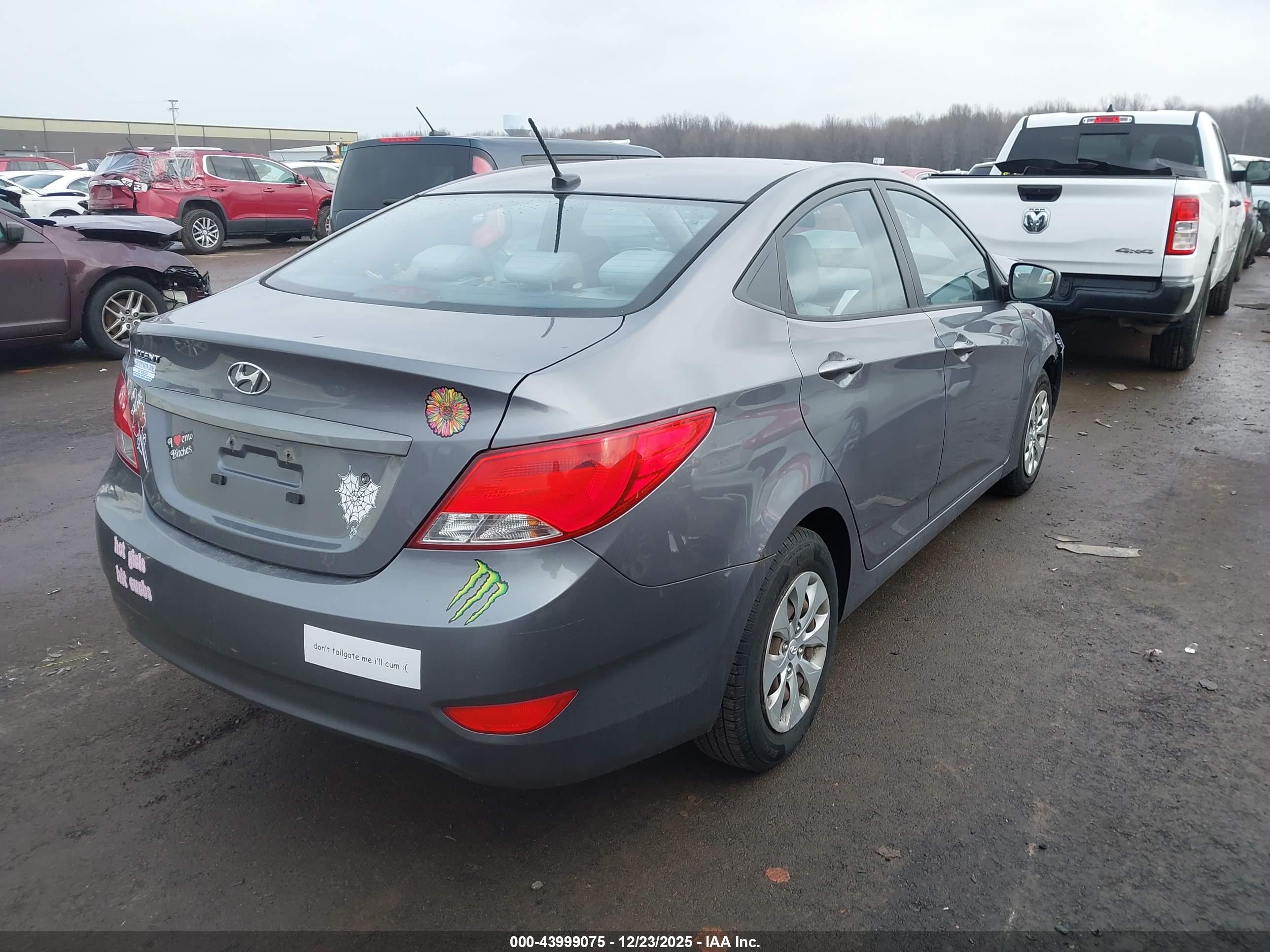 HYUNDAI ACCENT image 4