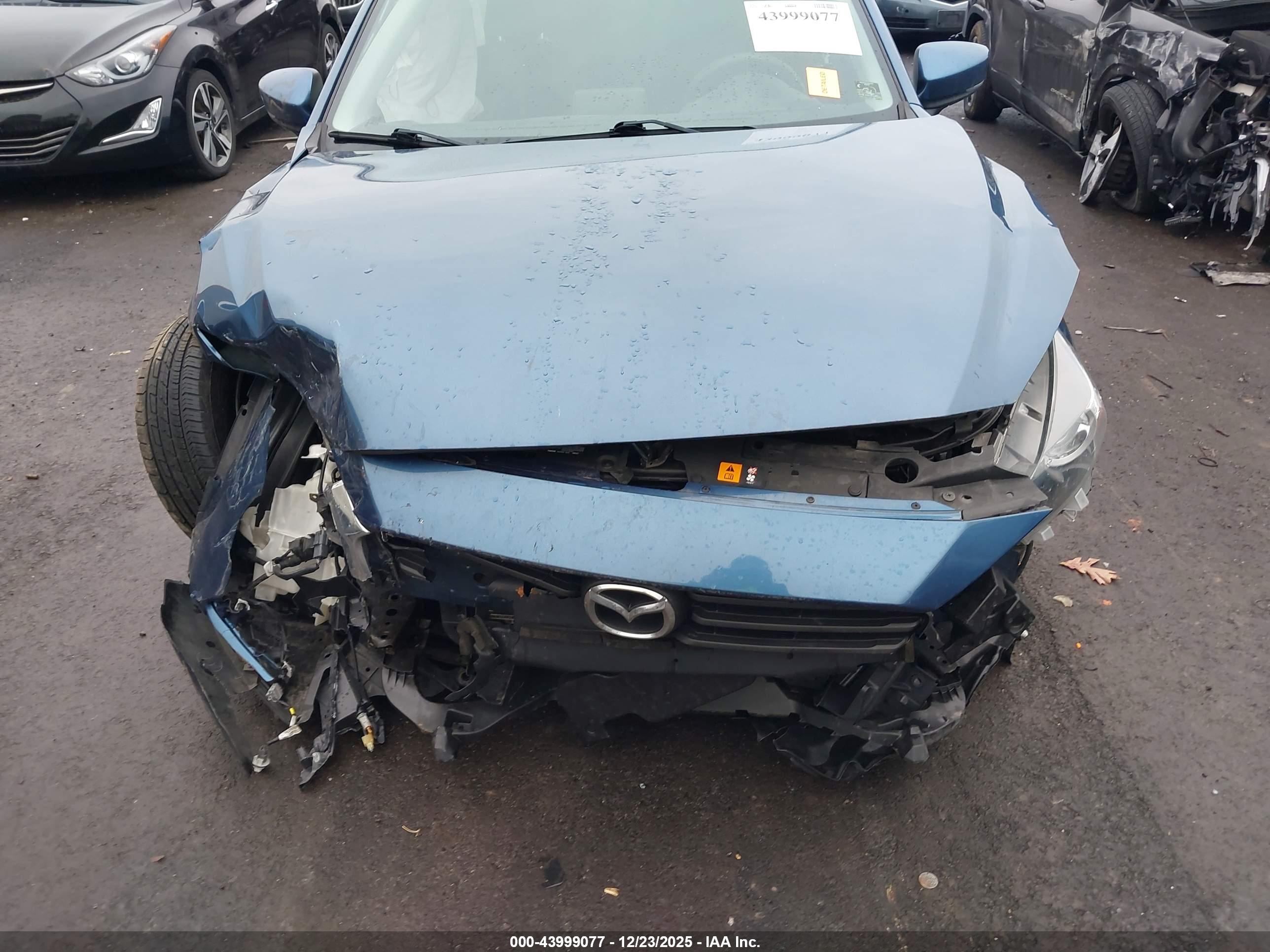 MAZDA MAZDA3 image 6