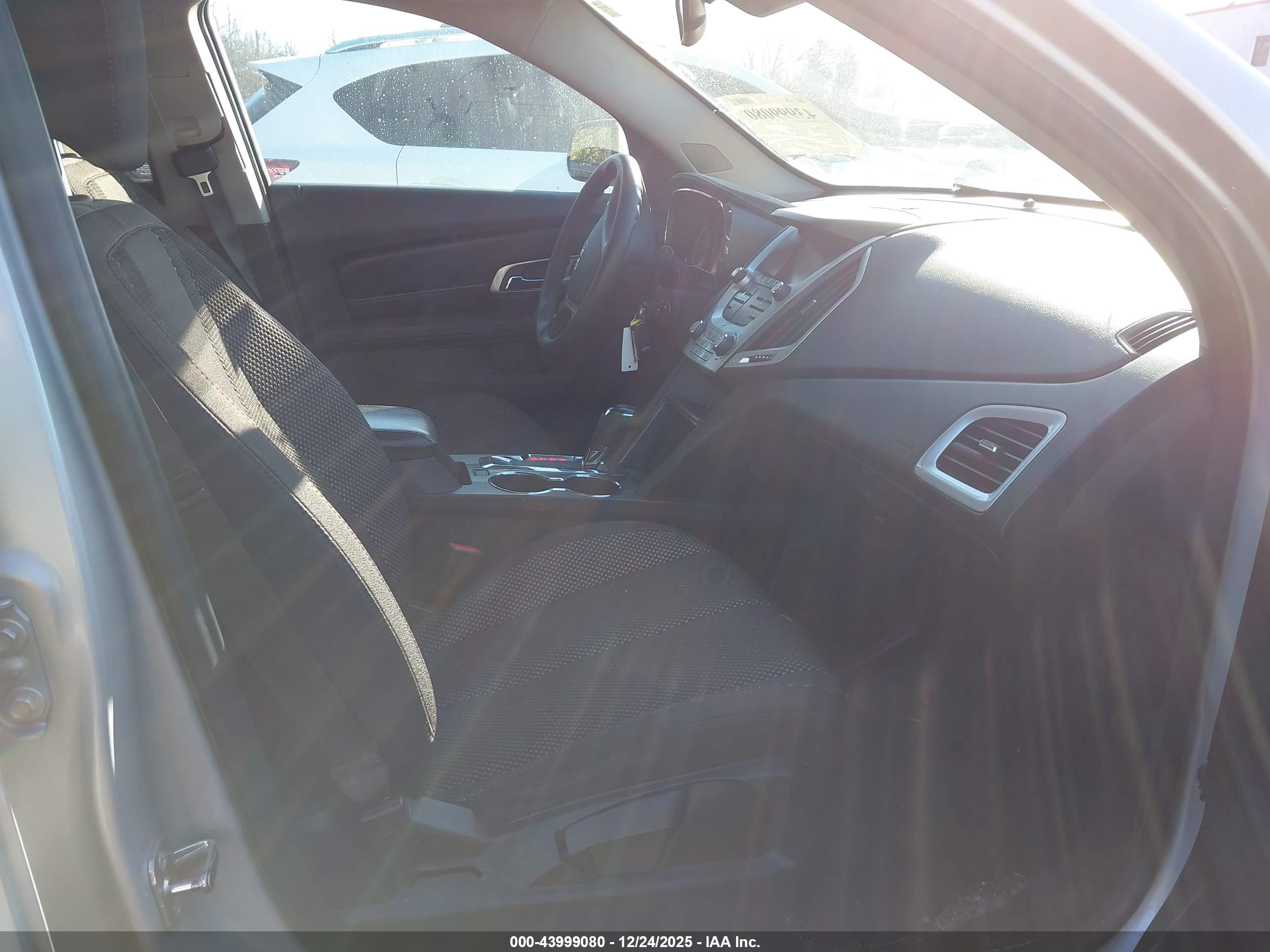 GMC TERRAIN image 5