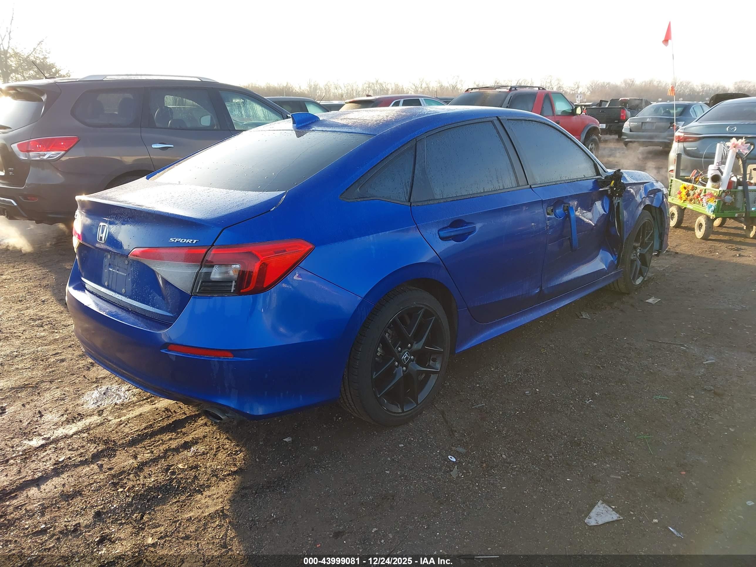 HONDA CIVIC image 4