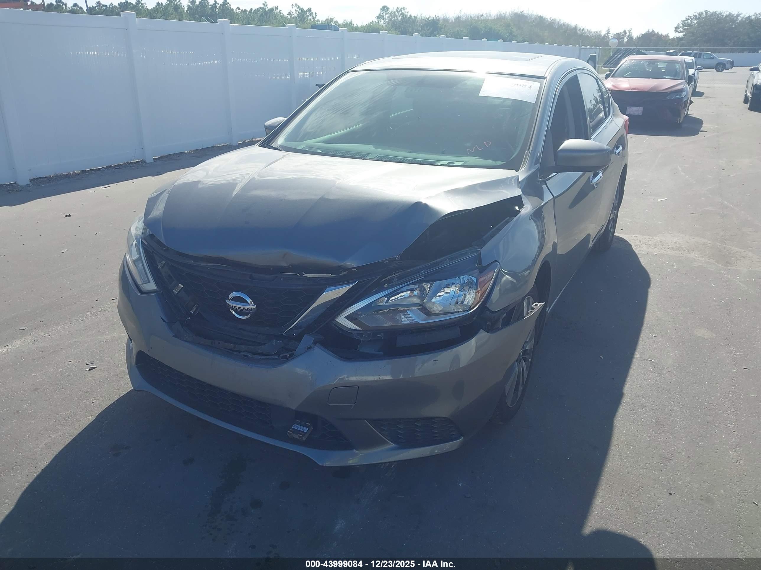 NISSAN SENTRA image 2