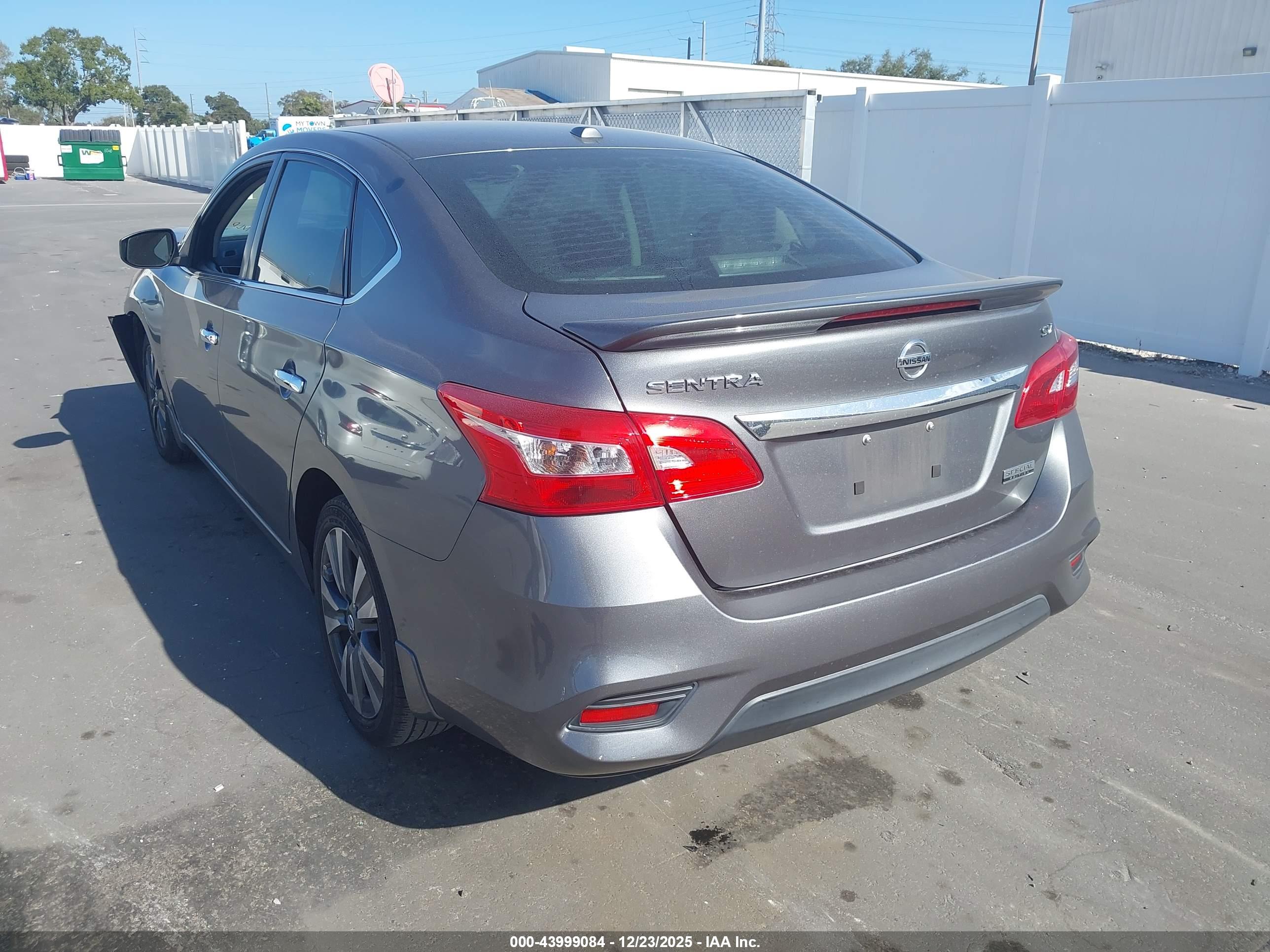 NISSAN SENTRA image 3