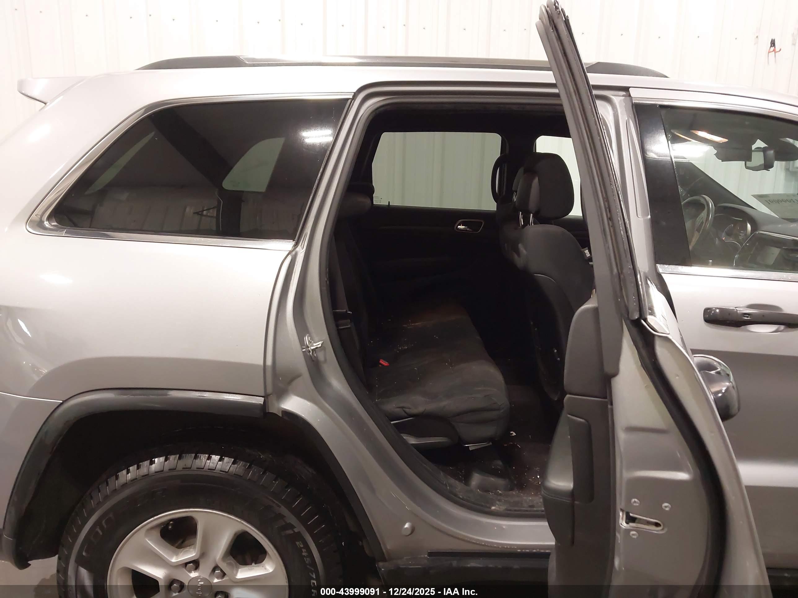 JEEP GRAND image 8