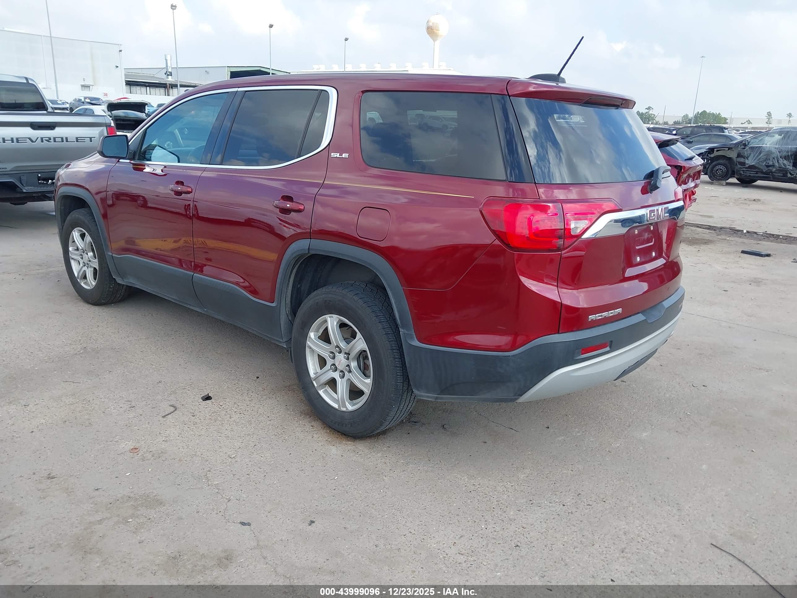 GMC ACADIA image 3