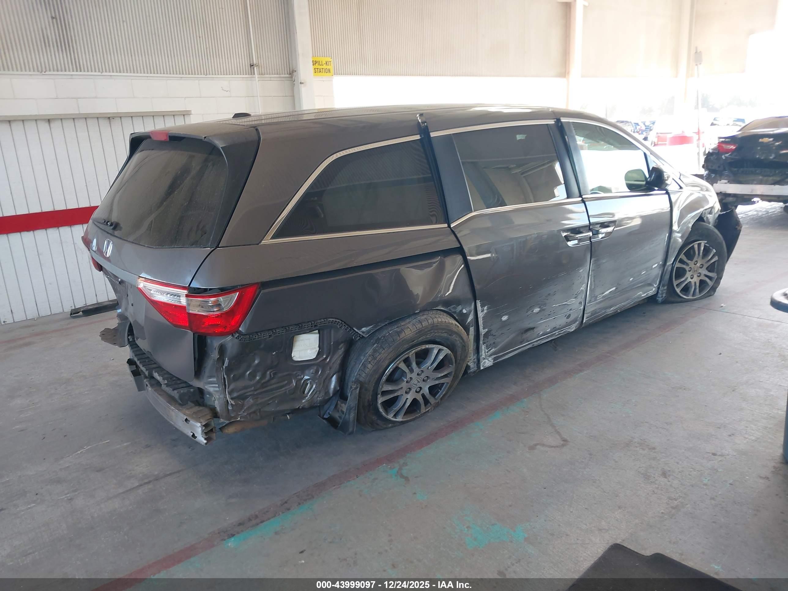 HONDA ODYSSEY image 4