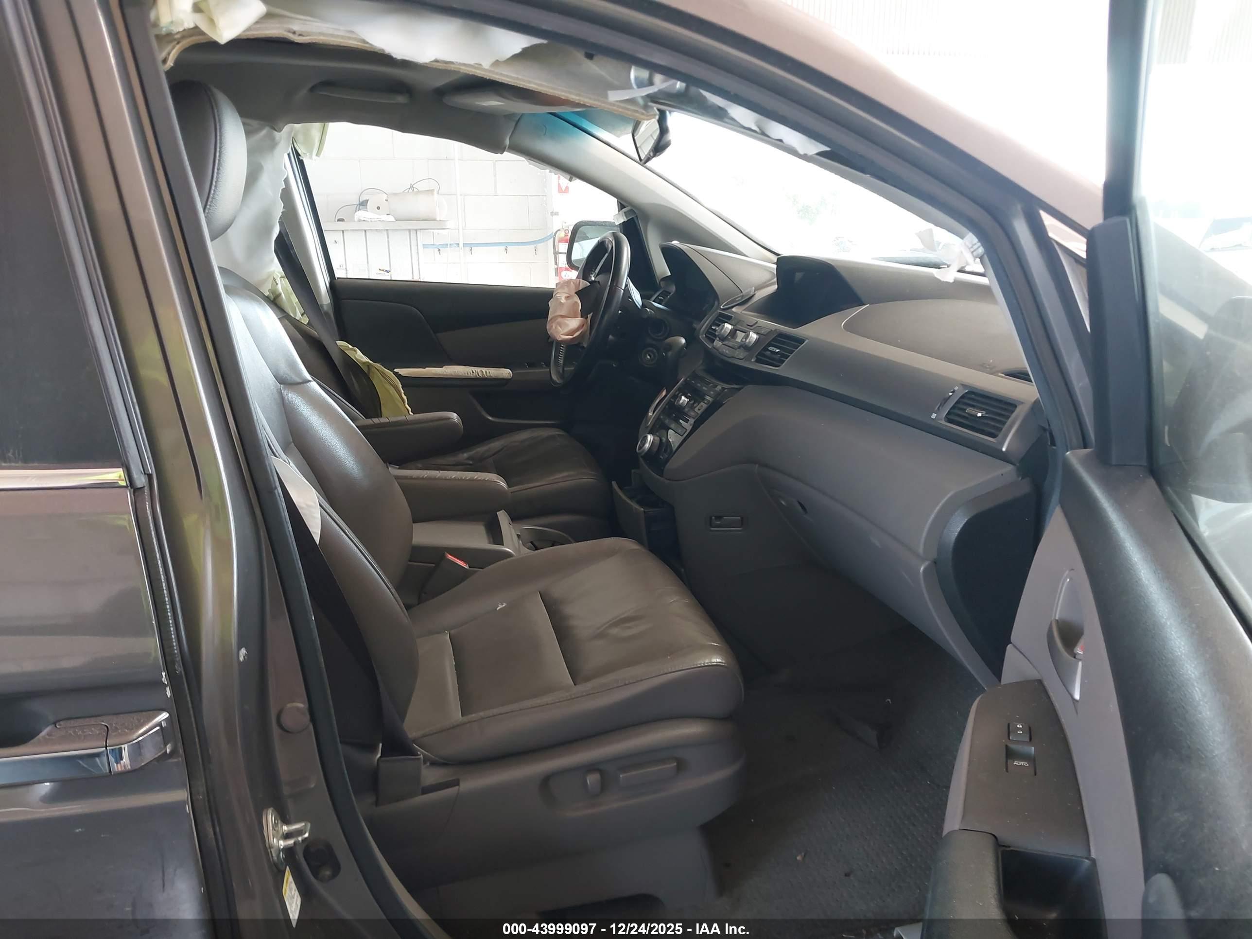 HONDA ODYSSEY image 5