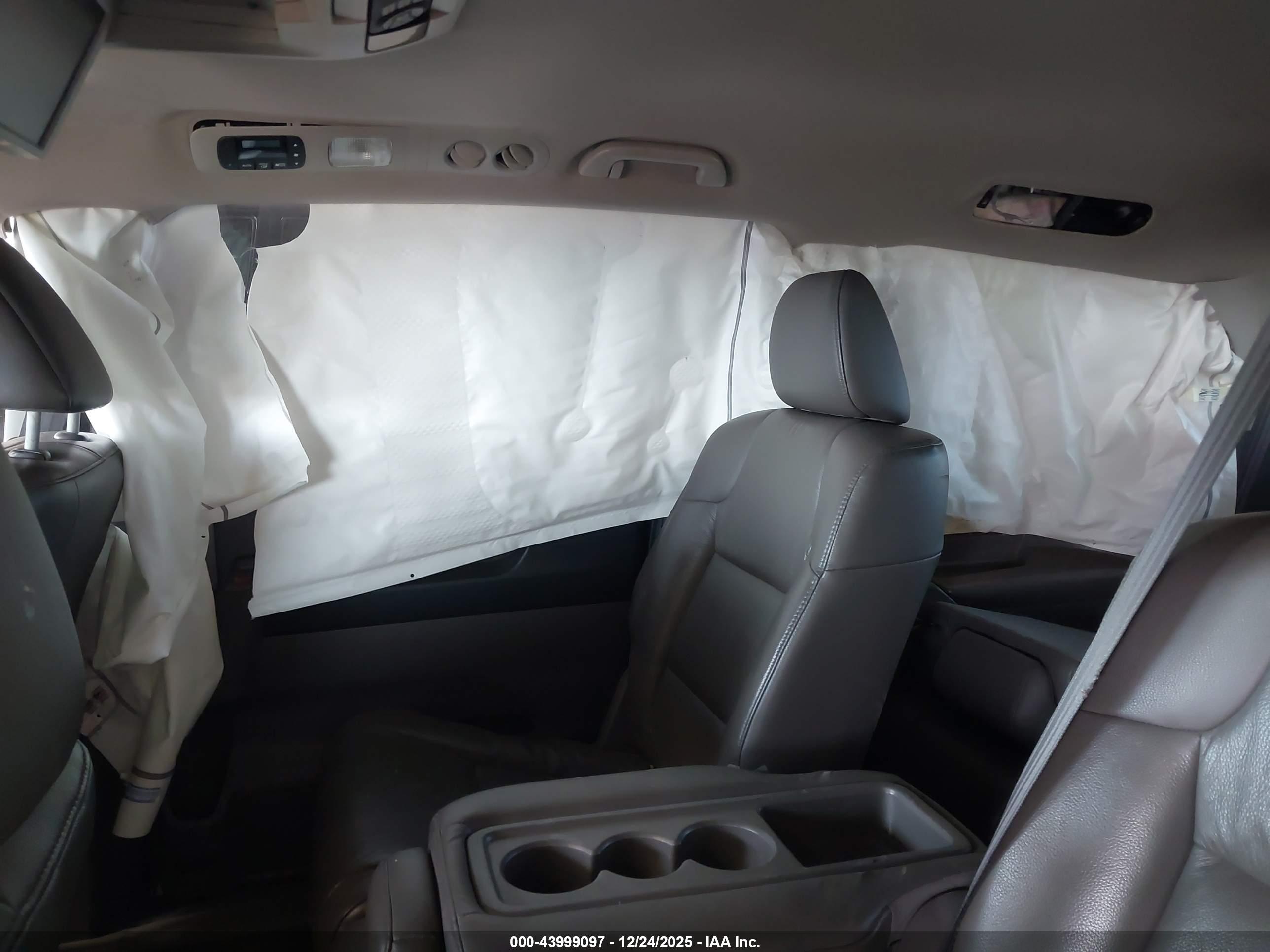 HONDA ODYSSEY image 8