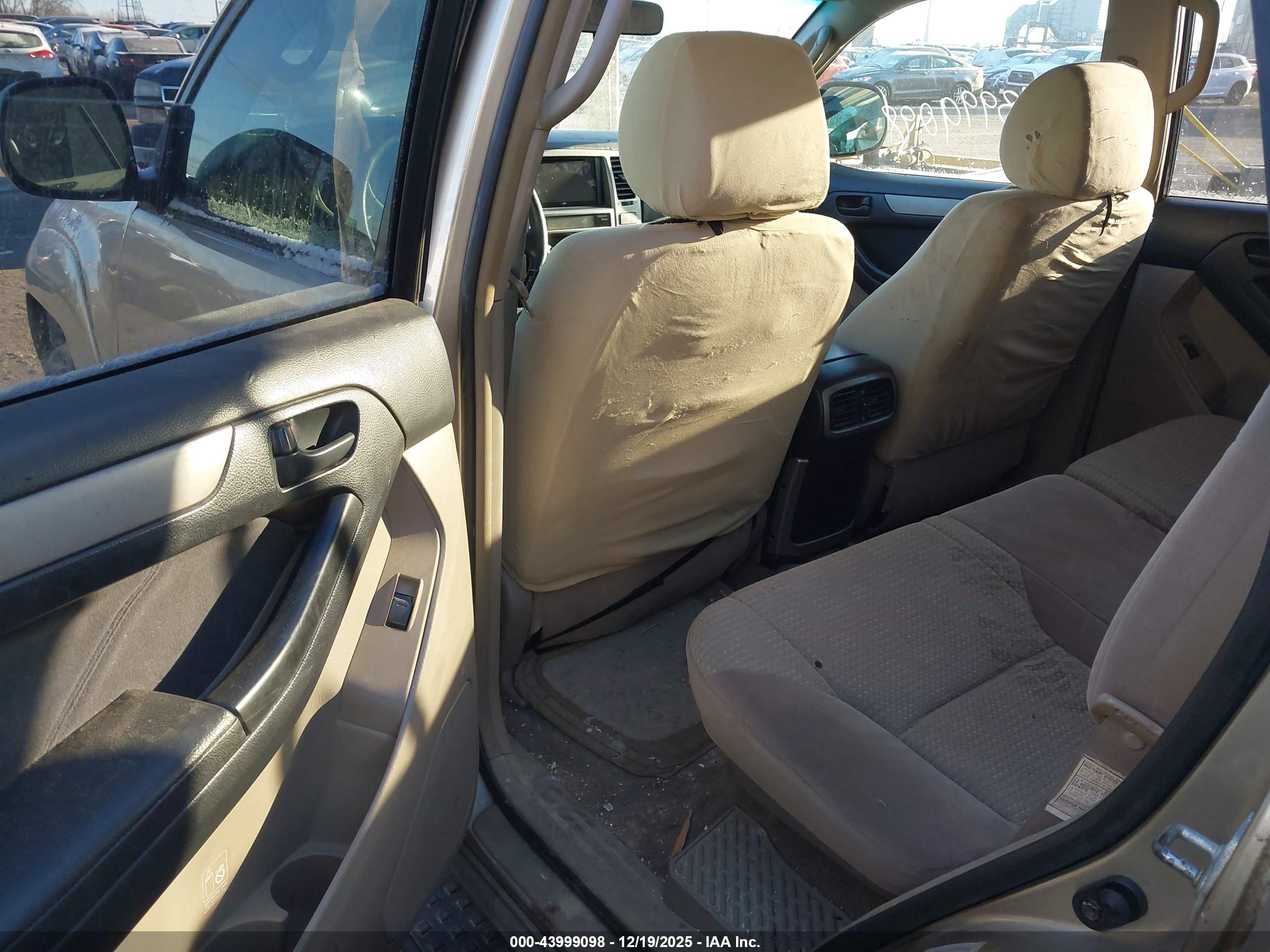 TOYOTA 4RUNNER image 8