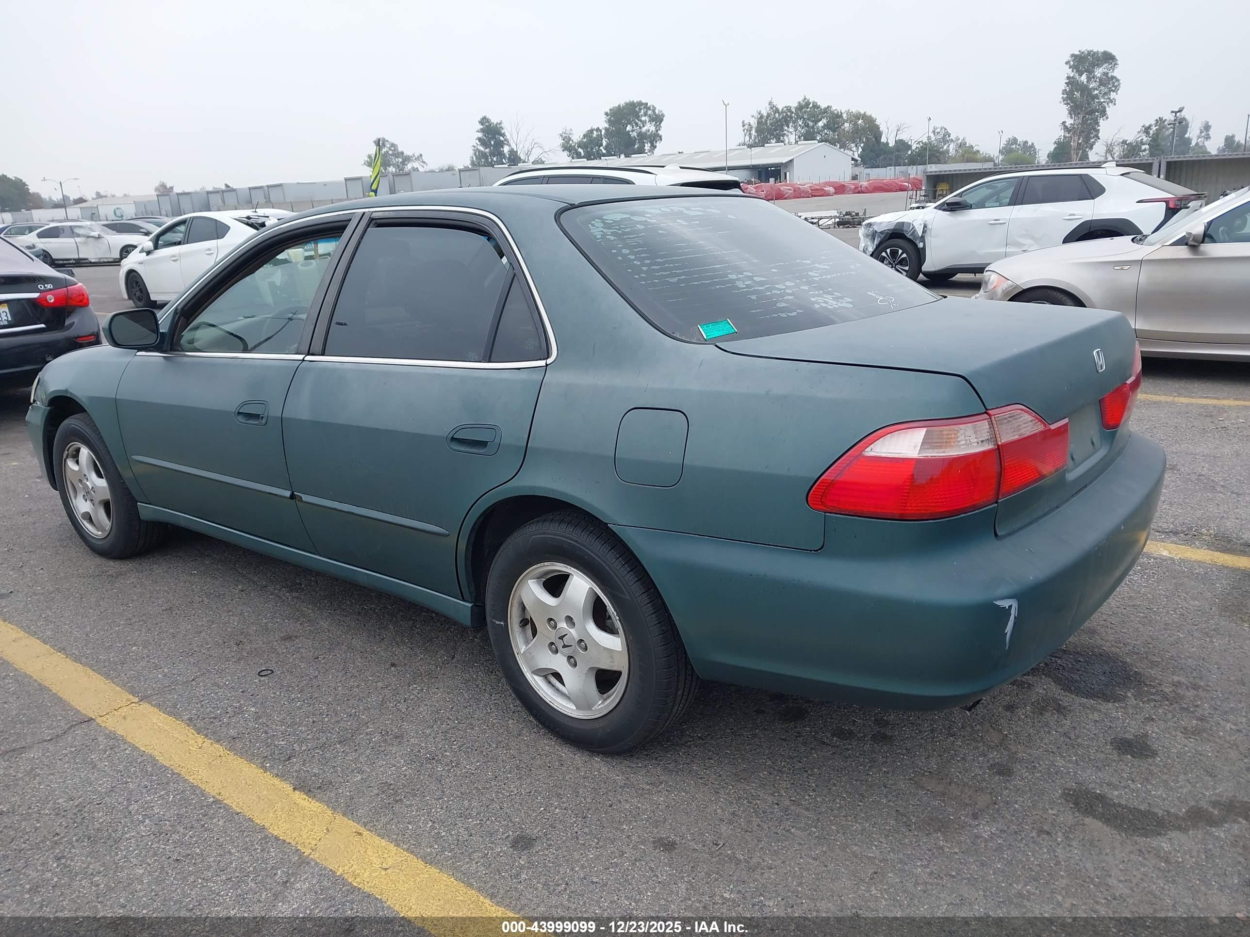 HONDA ACCORD image 3
