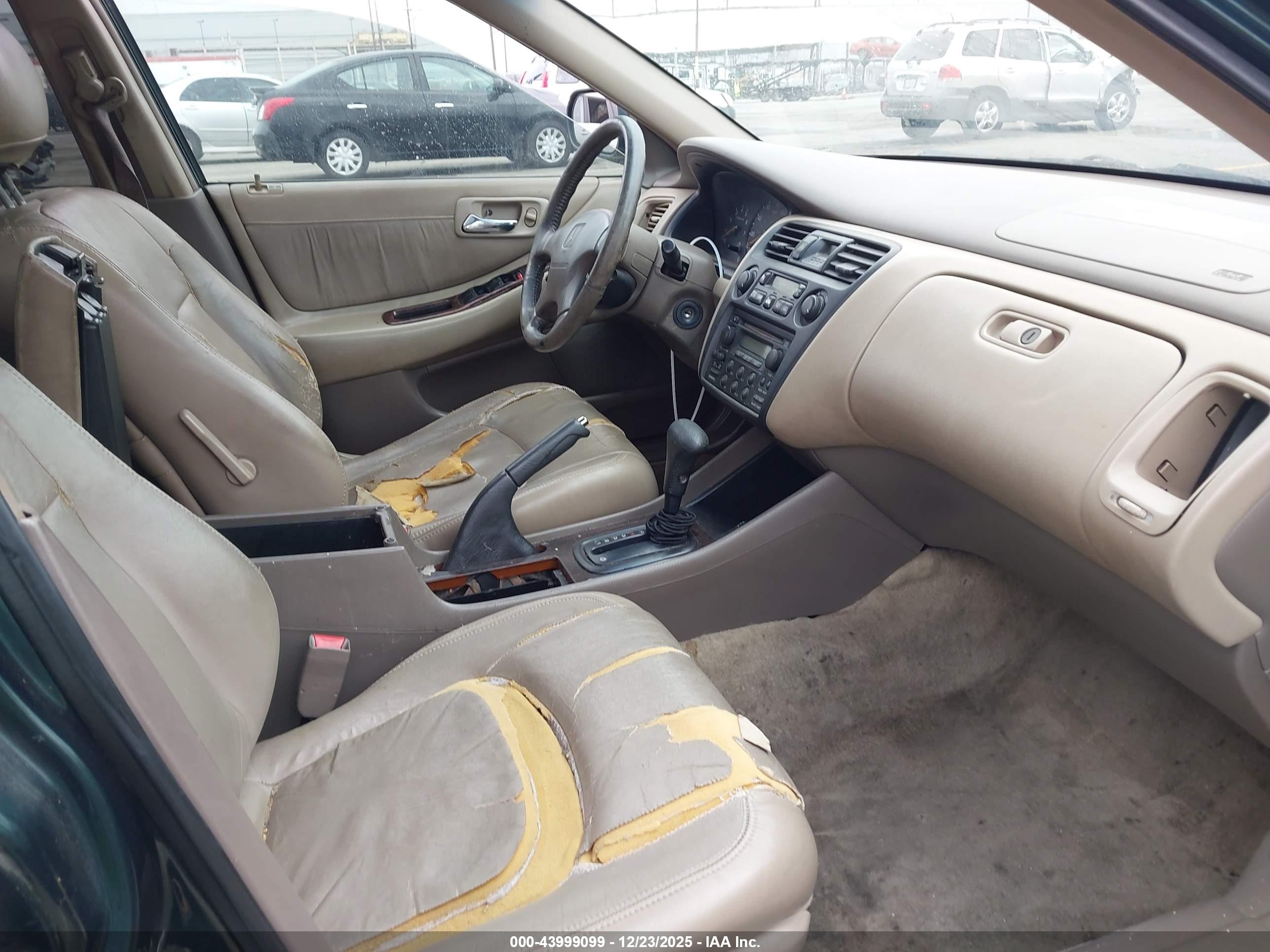 HONDA ACCORD image 5