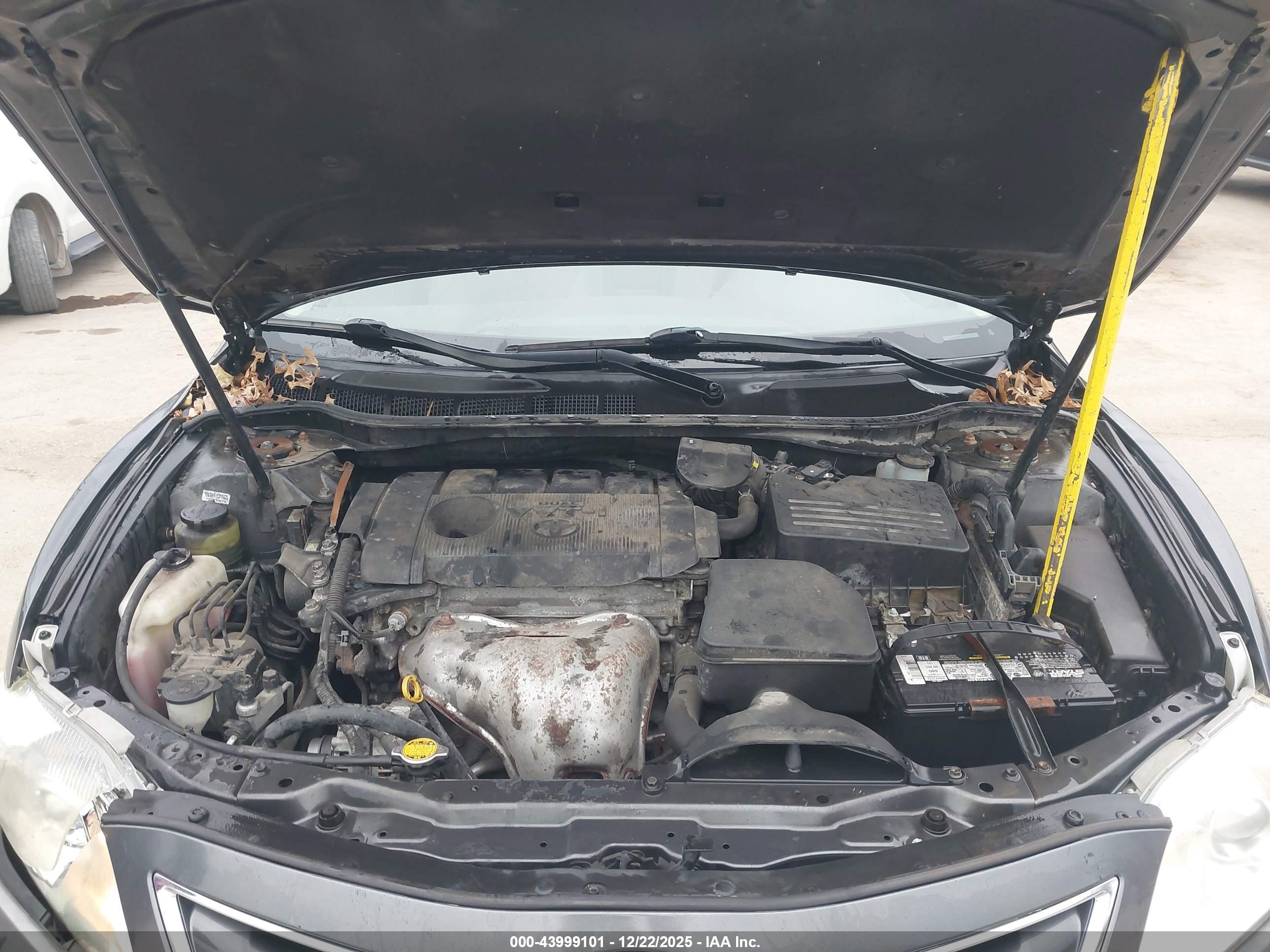 TOYOTA CAMRY image 10