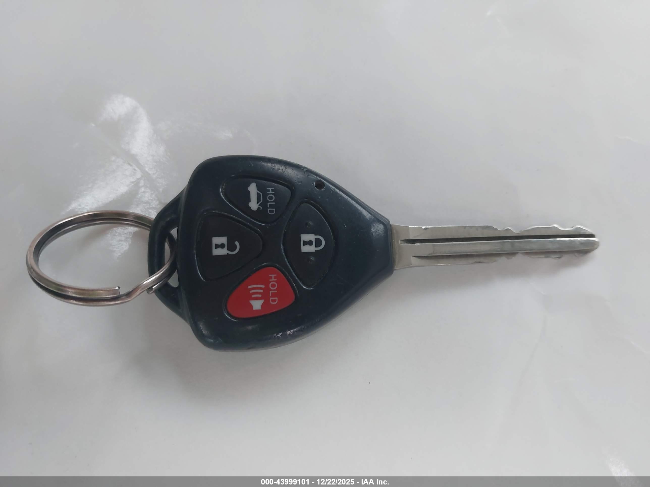 TOYOTA CAMRY image 11