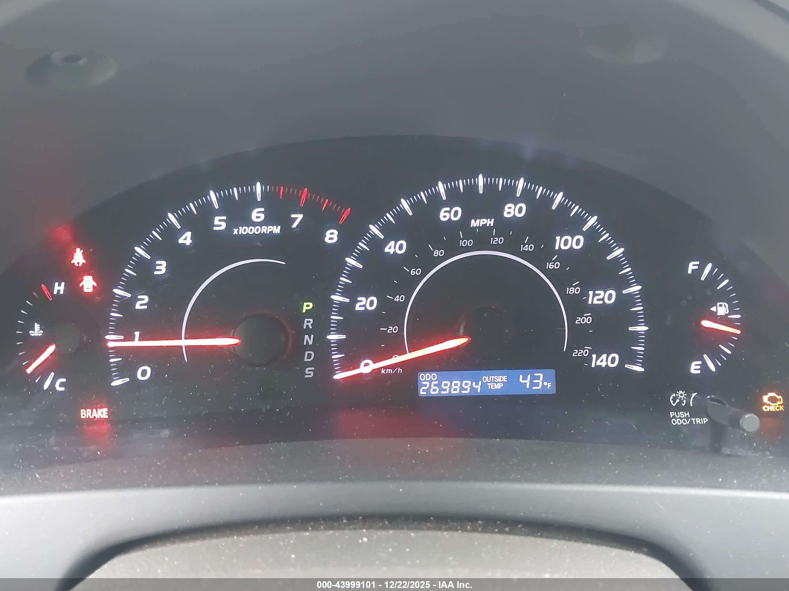 TOYOTA CAMRY image 7