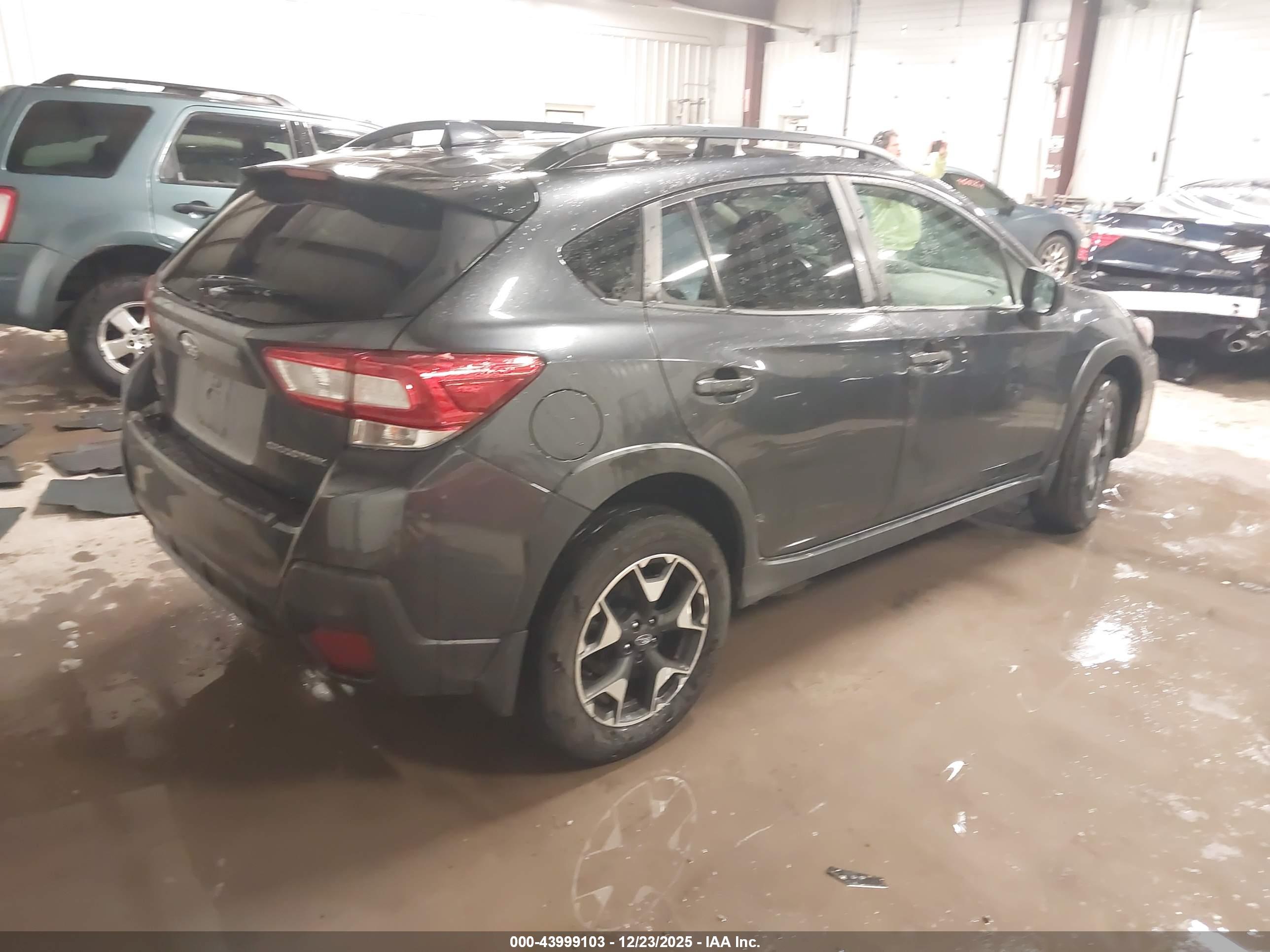 SUBARU CROSSTREK image 4