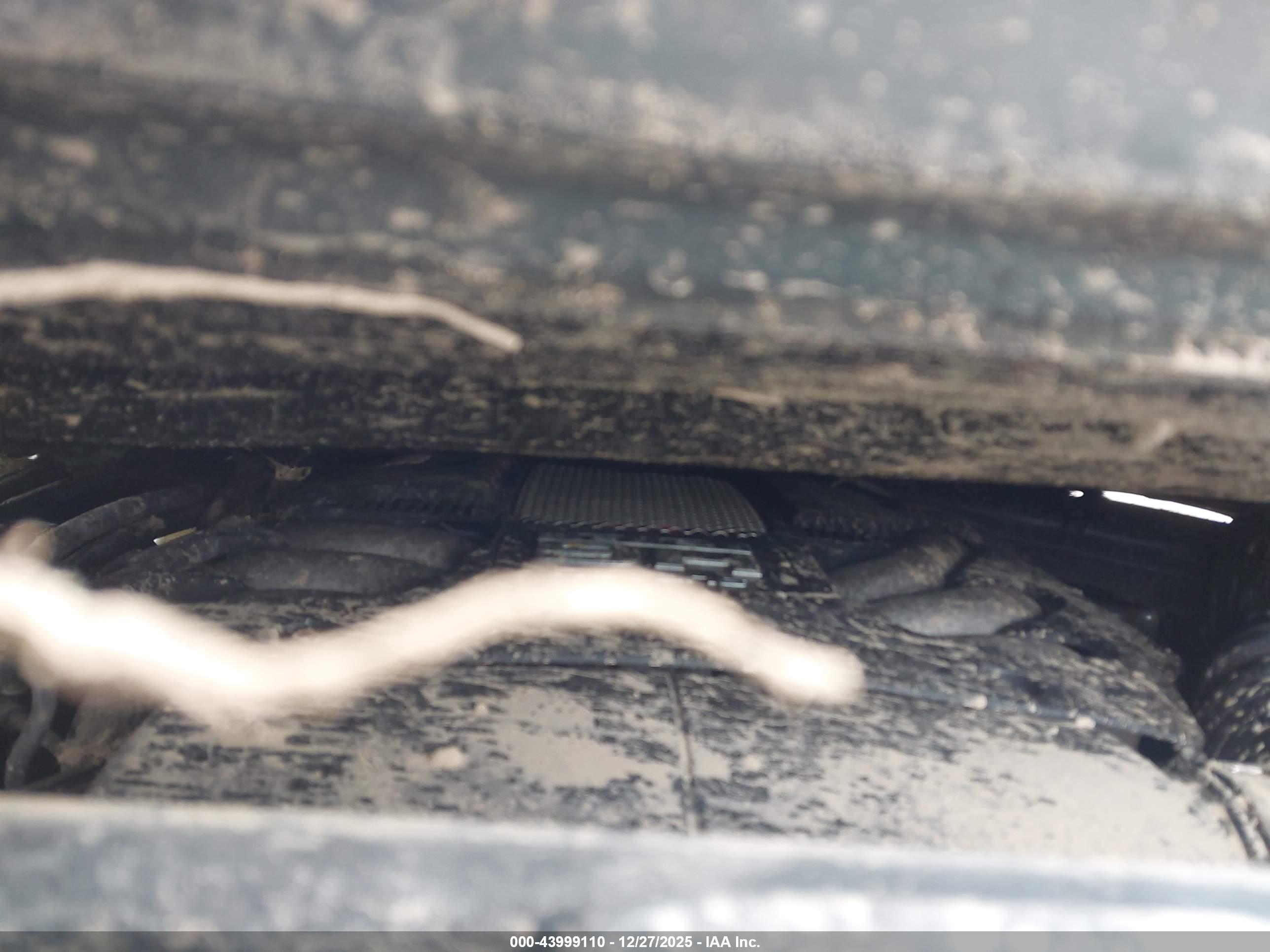 SUBARU OUTBACK image 10