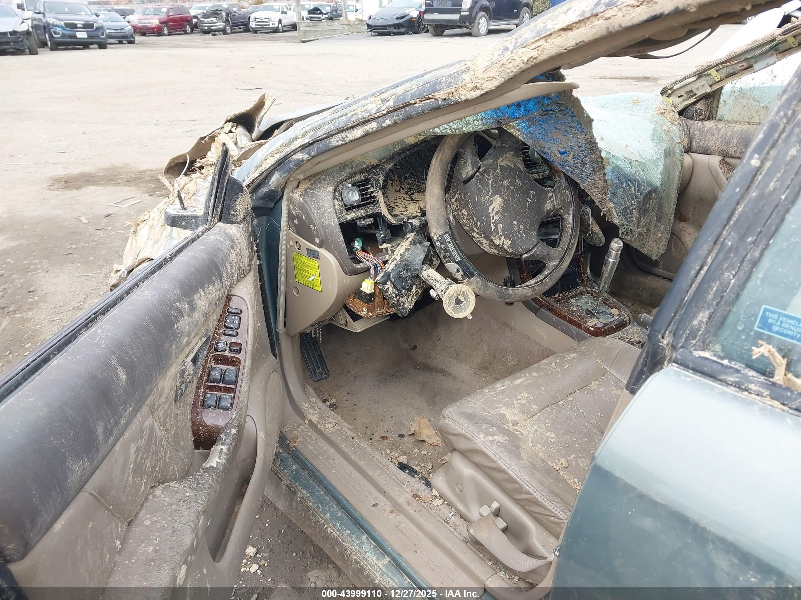 SUBARU OUTBACK image 5