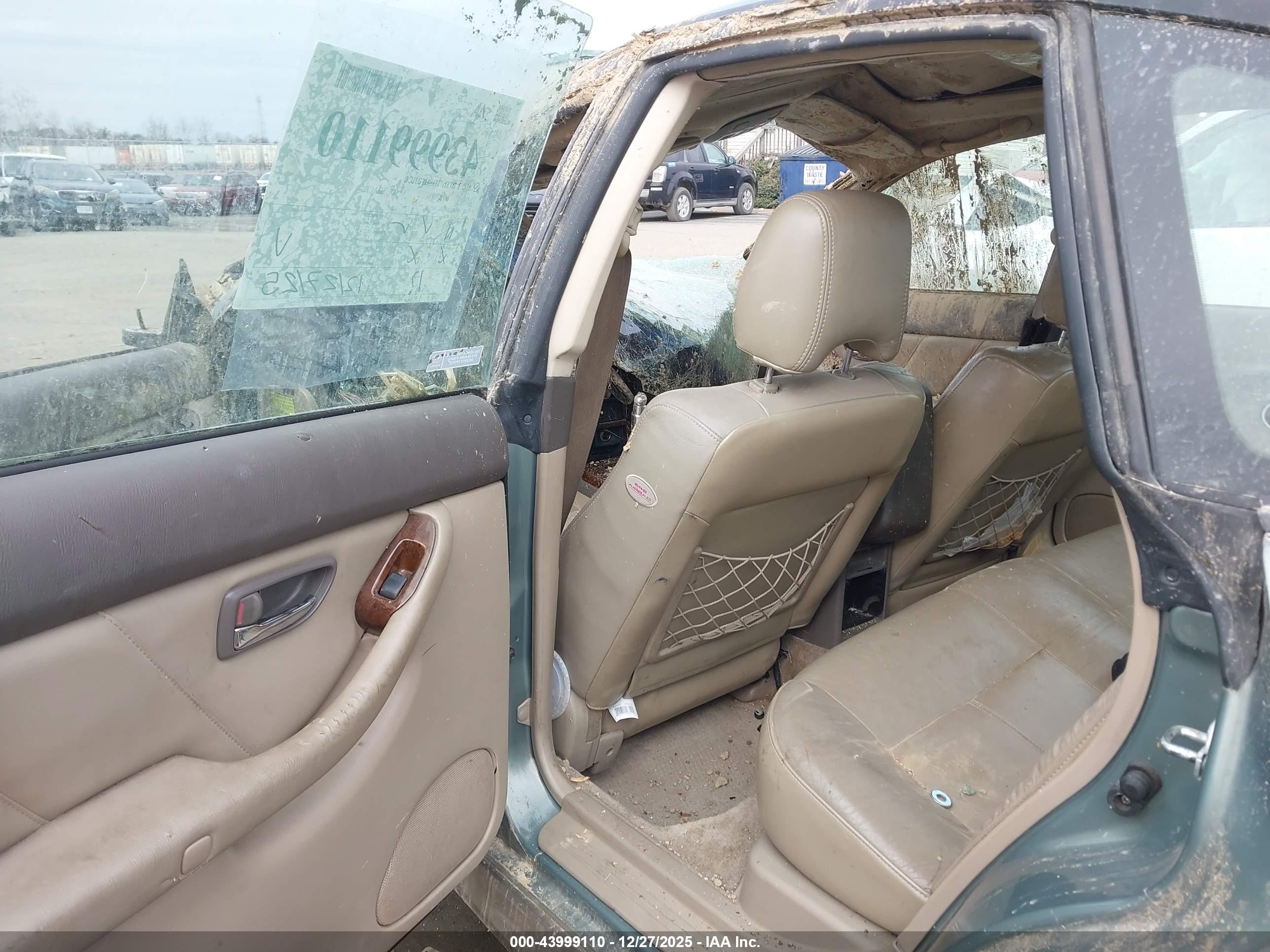 SUBARU OUTBACK image 8