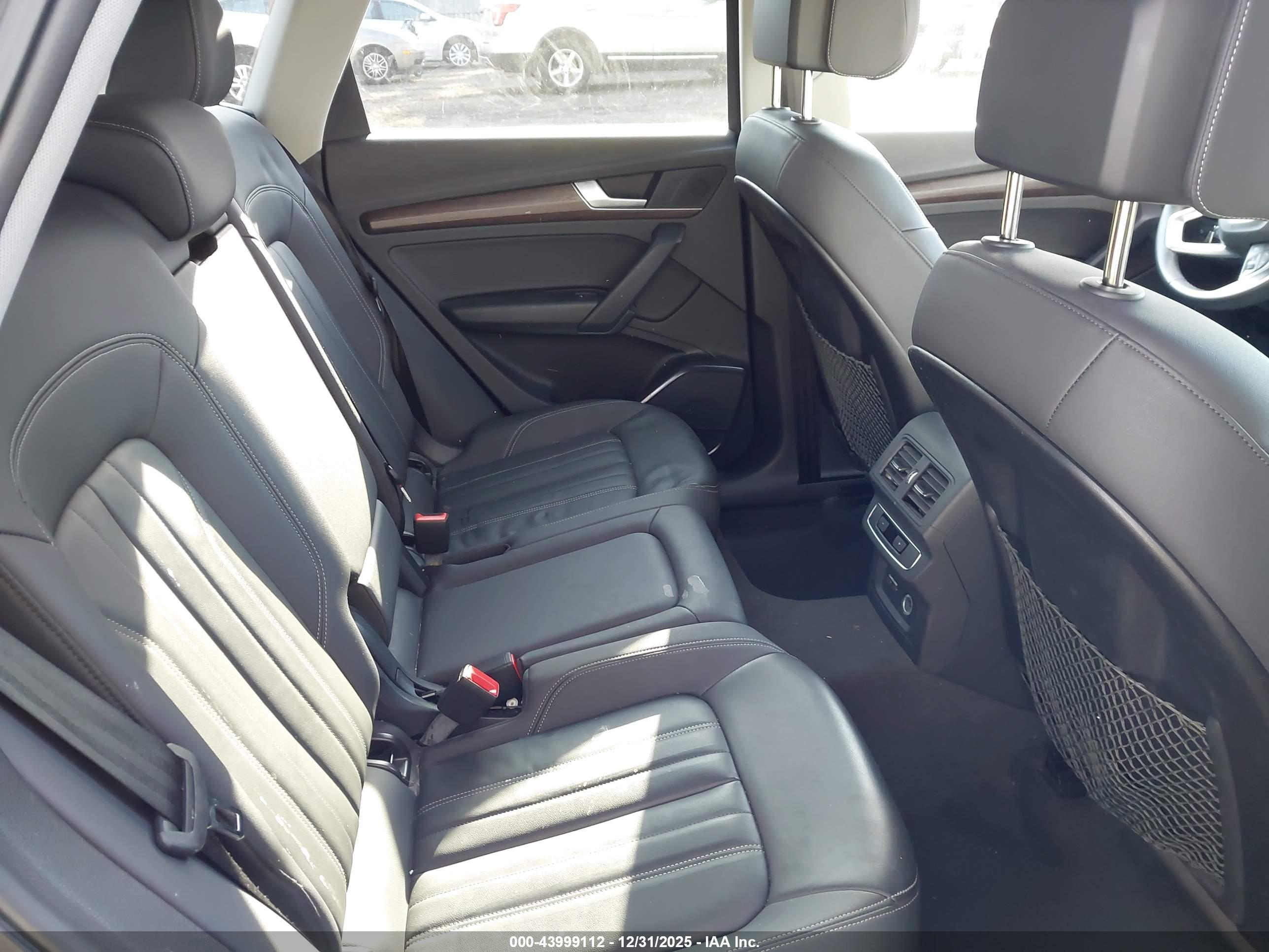 AUDI Q5 image 8