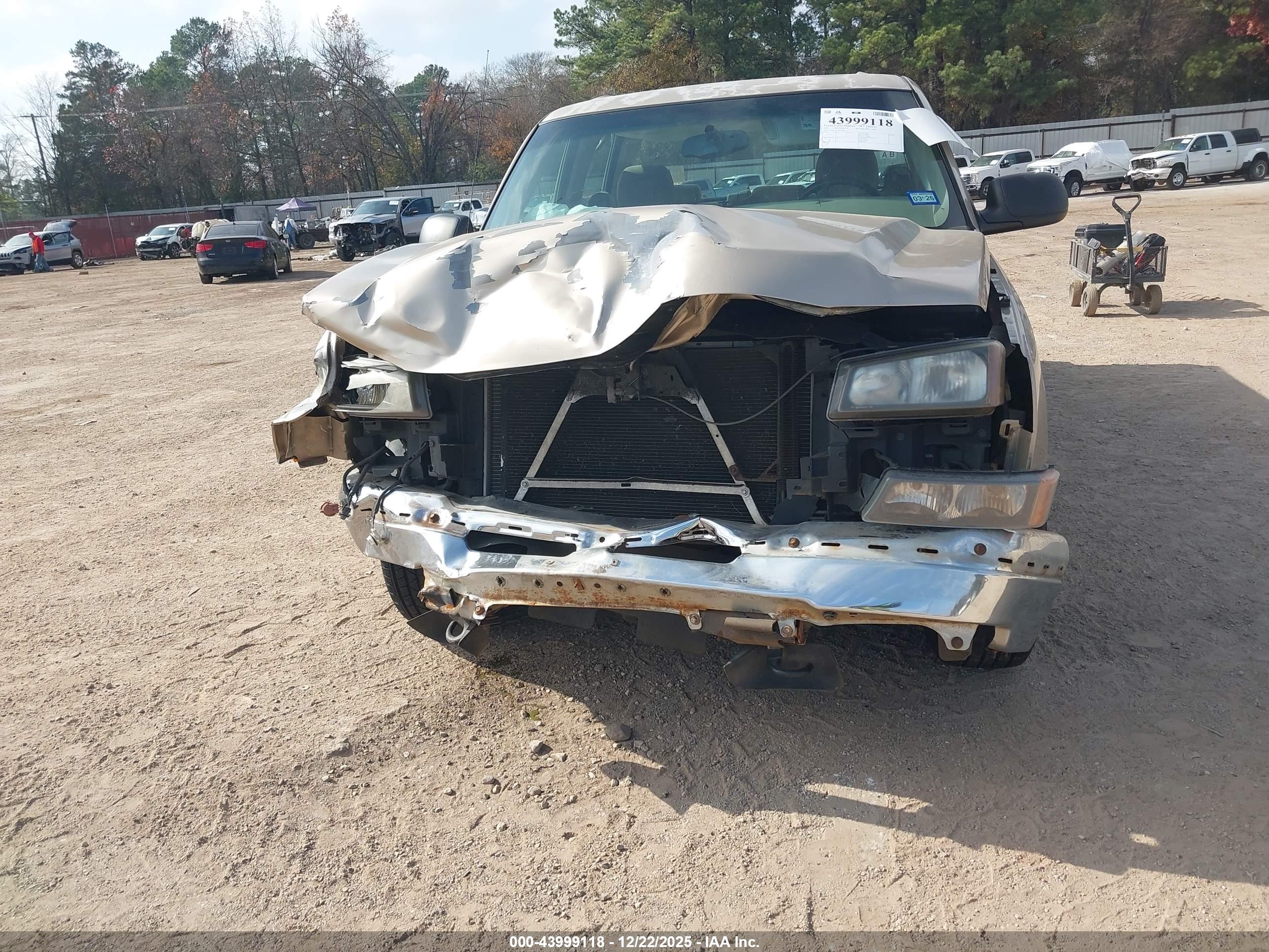 CHEVROLET SILVERADO image 6