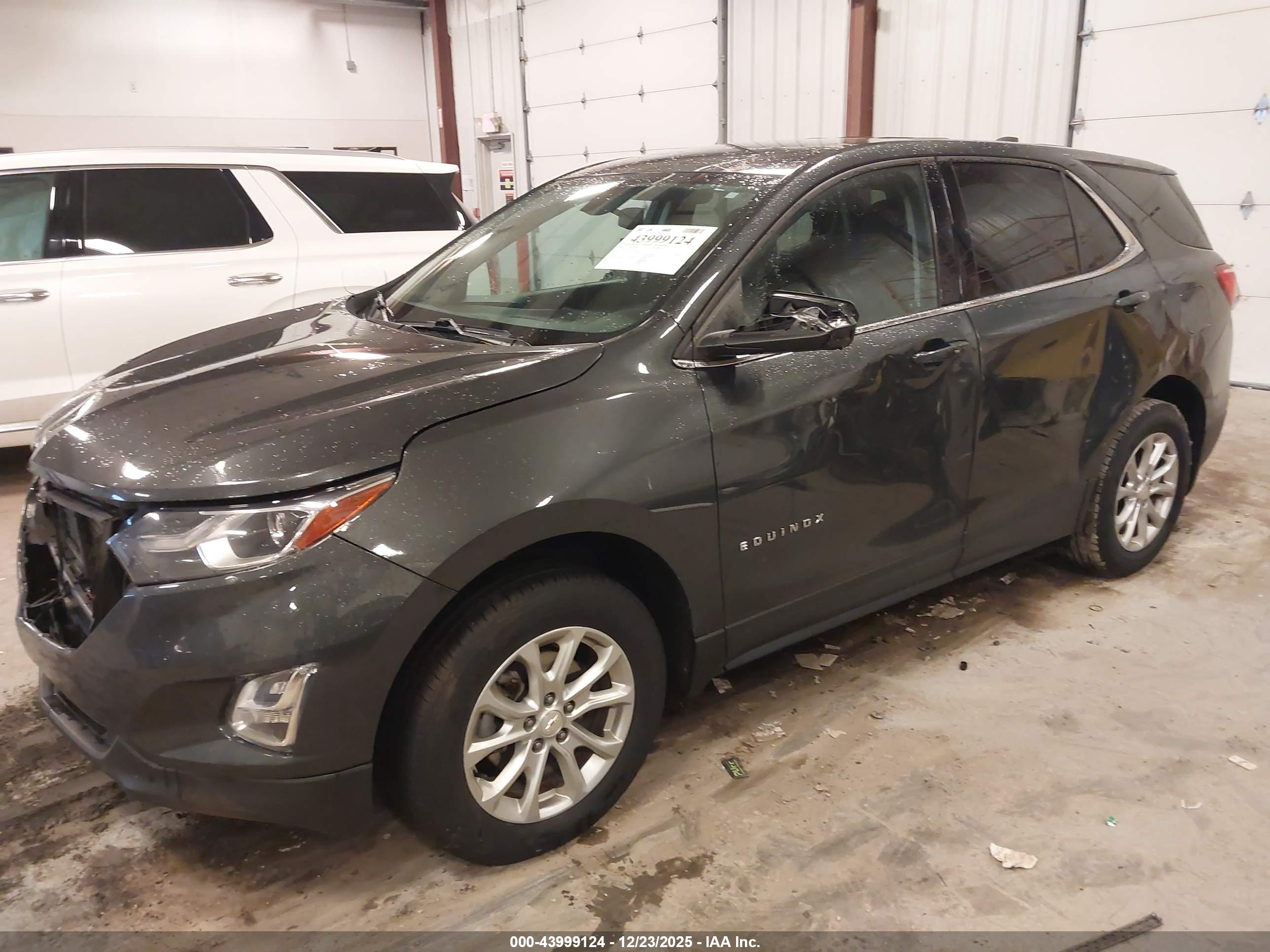 CHEVROLET EQUINOX image 2