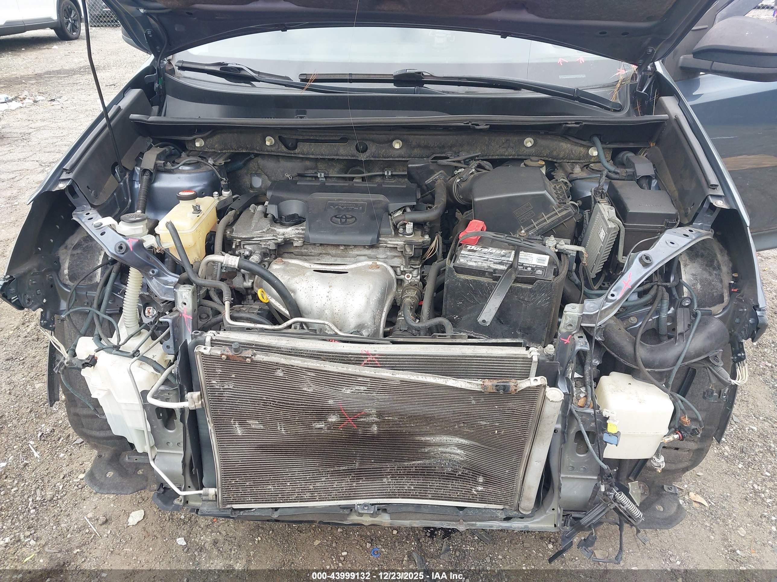 TOYOTA RAV4 image 10