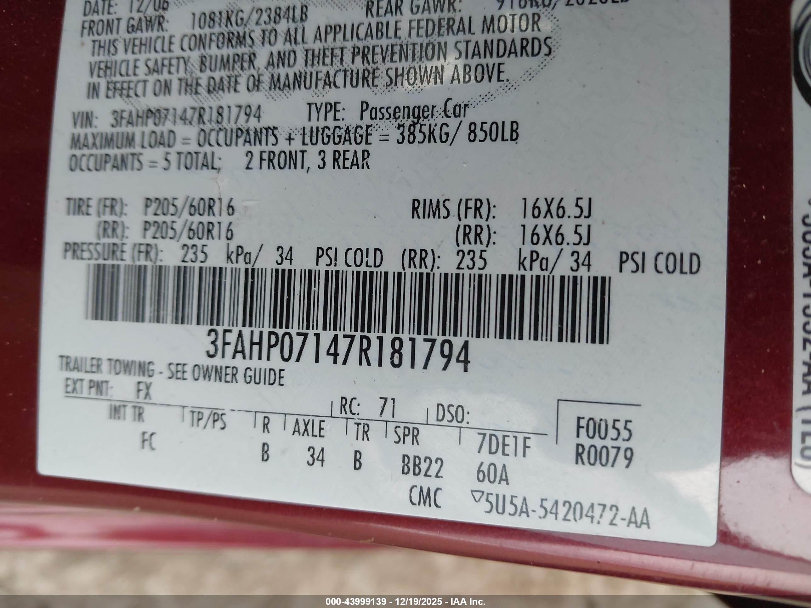 FORD FUSION image 9