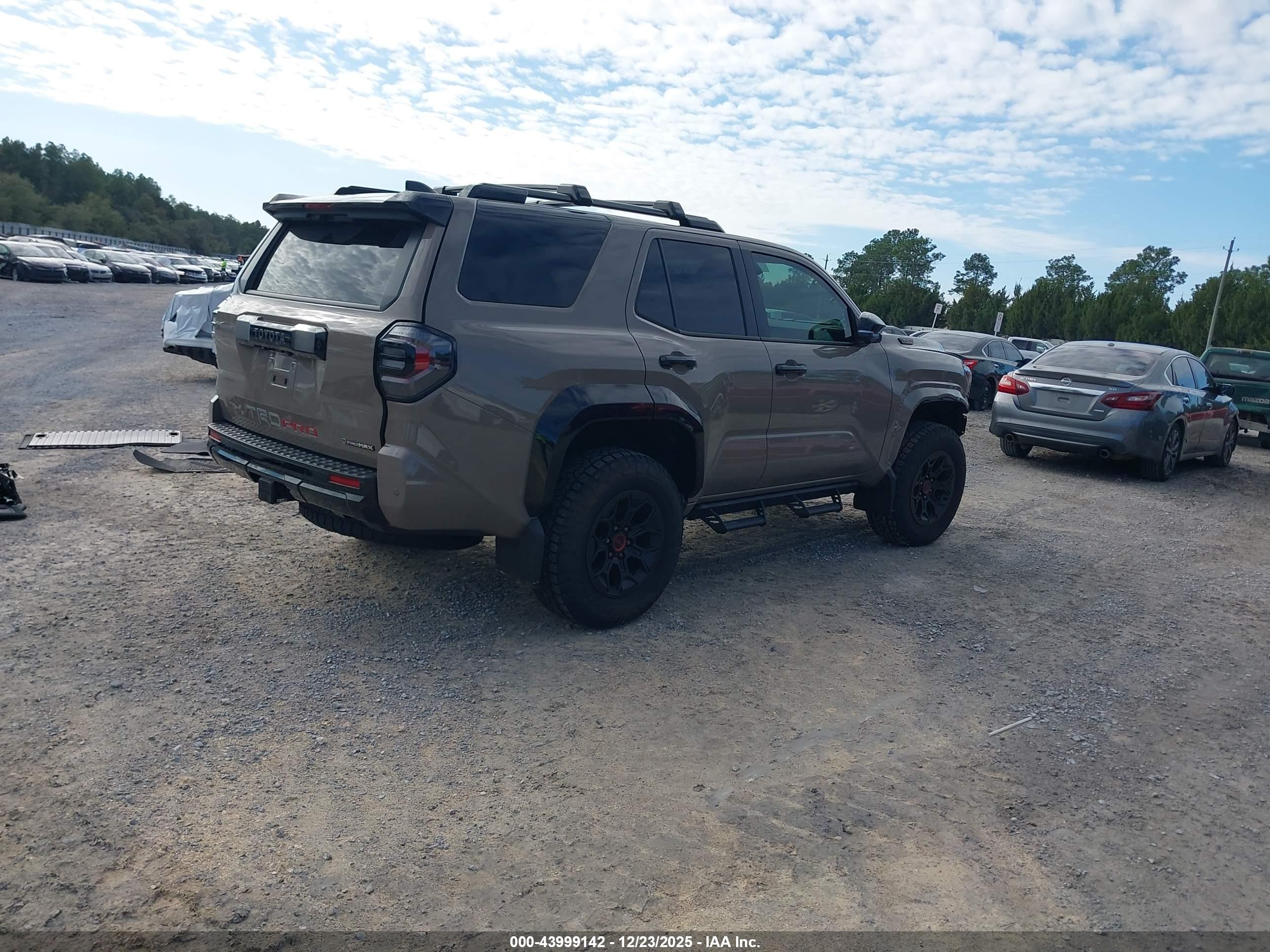 TOYOTA 4RUNNER image 4